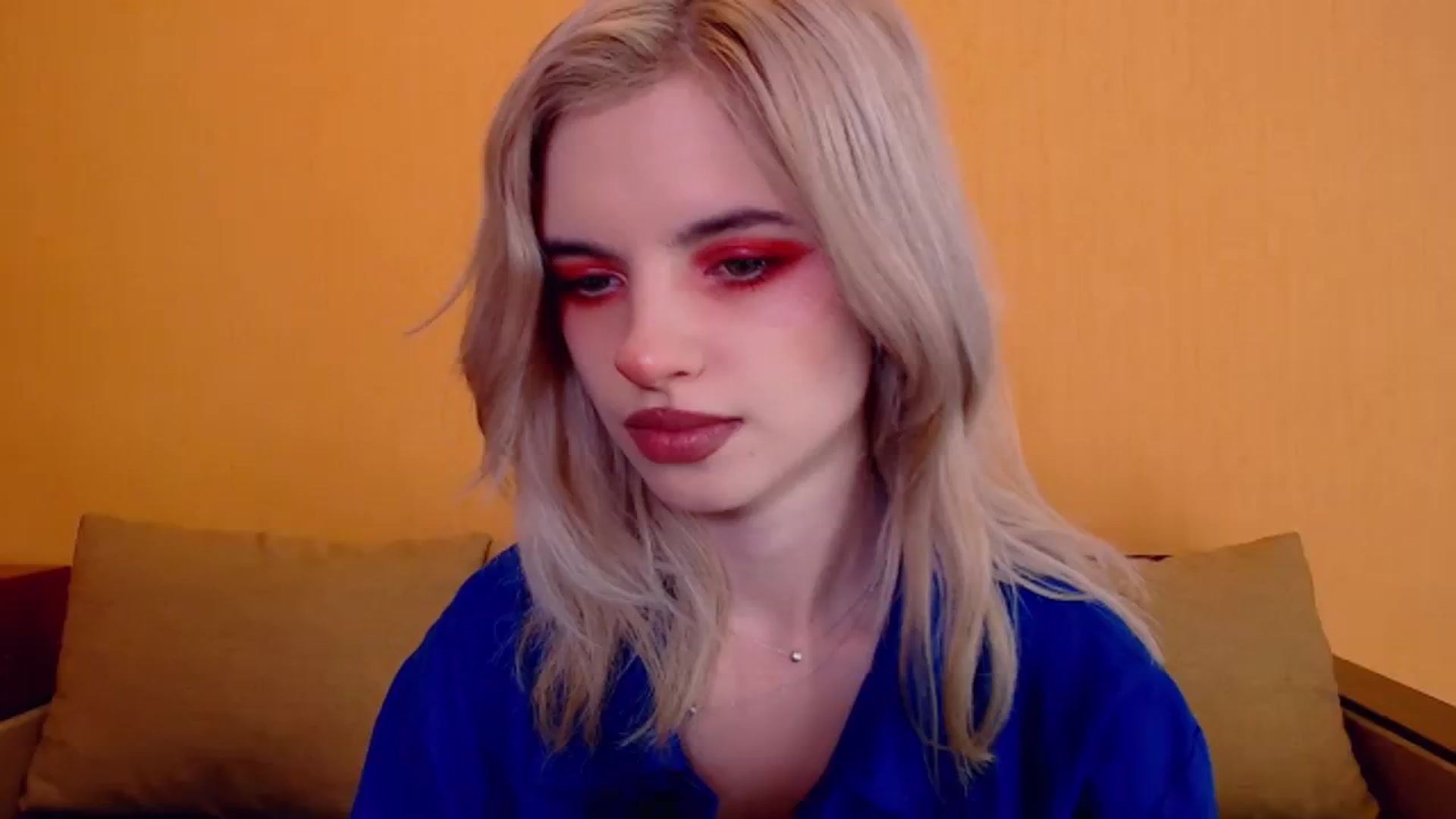 Gallery image thumbnail from Erineys's myfreecams stream on, 11/30/2023, 15:49 image 6 of 20