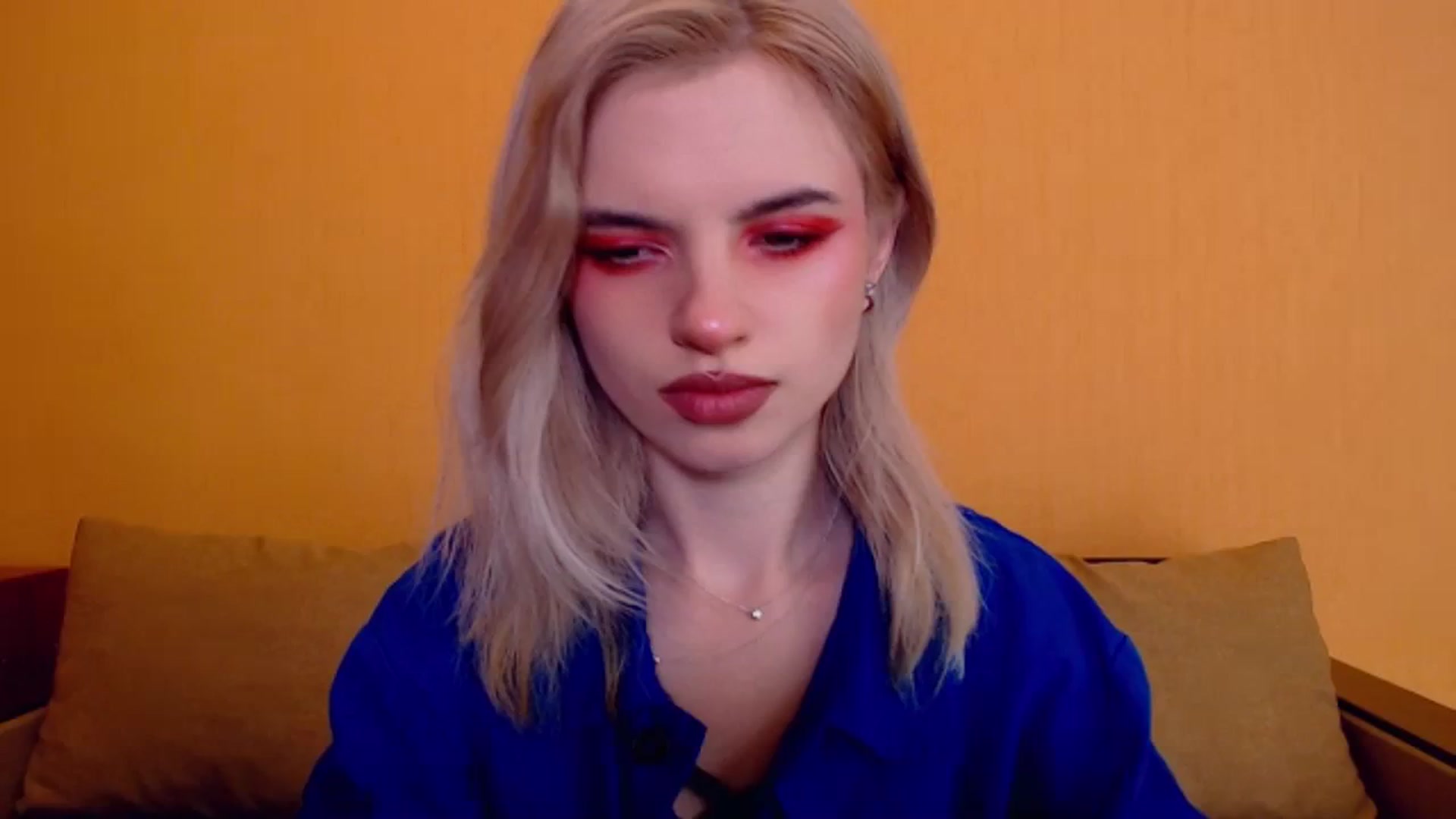 Gallery image thumbnail from Erineys's myfreecams stream on, 11/30/2023, 15:49 image 1 of 20