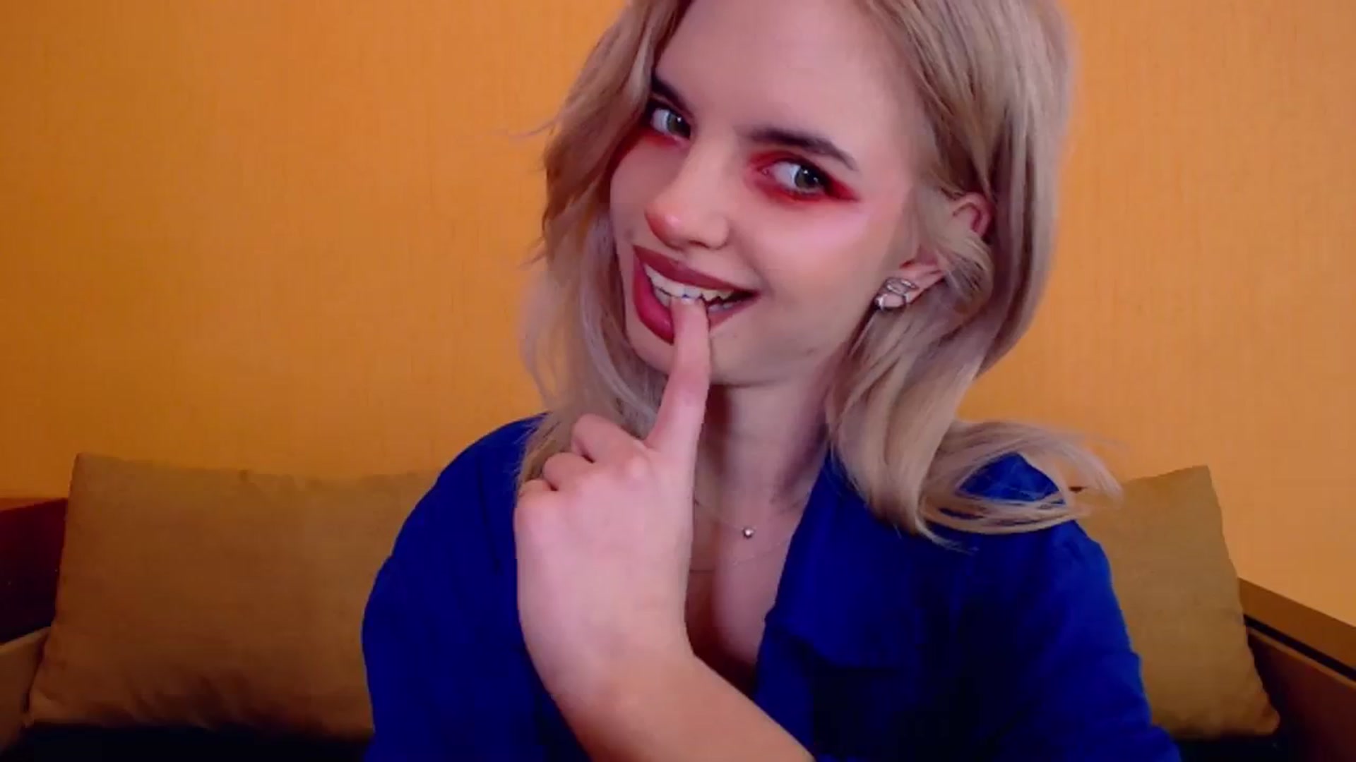 Gallery image thumbnail from Erineys's myfreecams stream on, 11/30/2023, 15:49 image 10 of 20