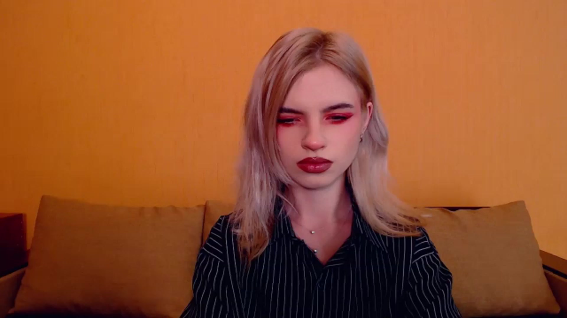 Gallery image thumbnail from Erineys's myfreecams stream on, 12/01/2023, 15:40 image 20 of 20