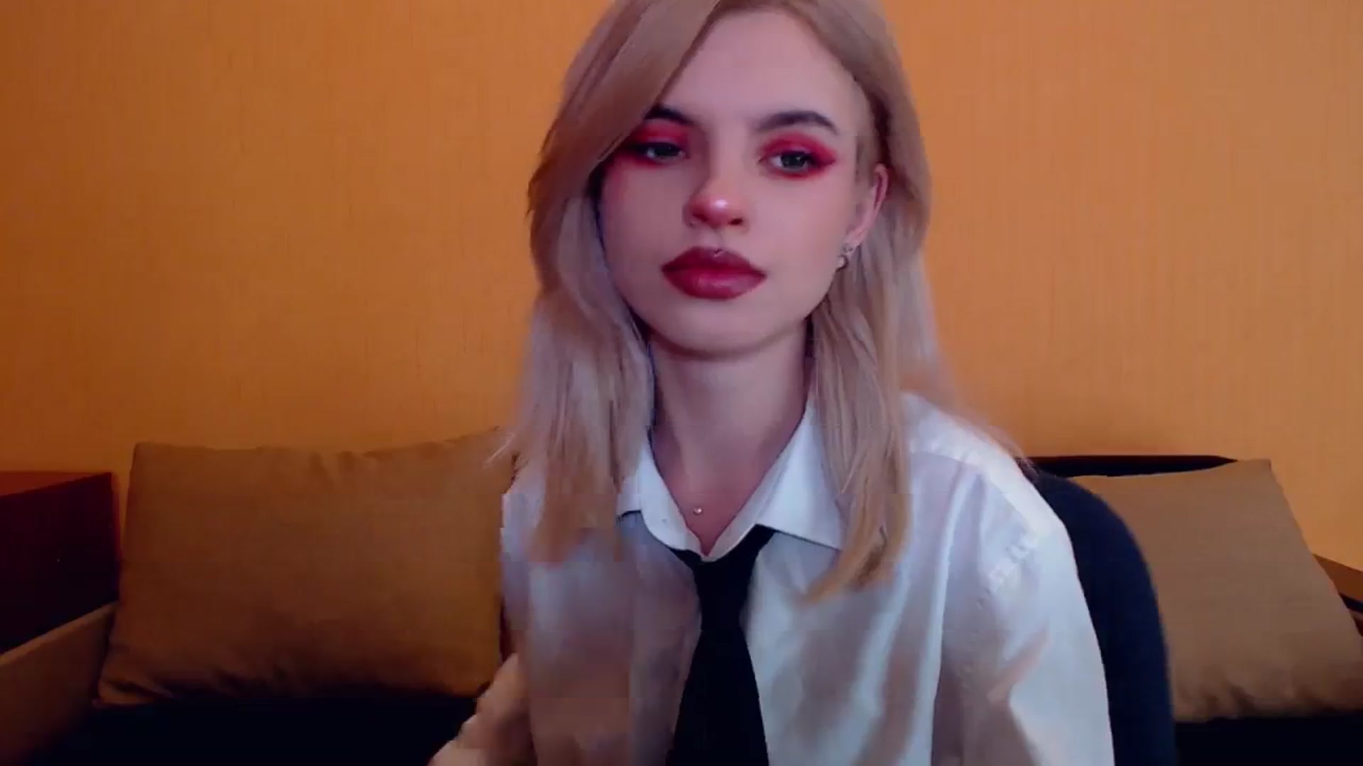 Gallery image thumbnail from Erineys's myfreecams stream on, 12/02/2023, 15:03 image 3 of 20