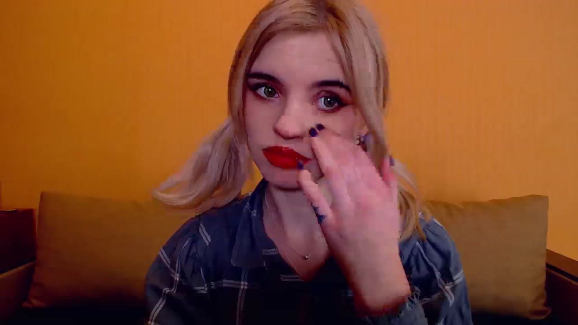 Gallery image thumbnail from Erineys's myfreecams stream on, 12/03/2023, 17:40 image 12 of 20