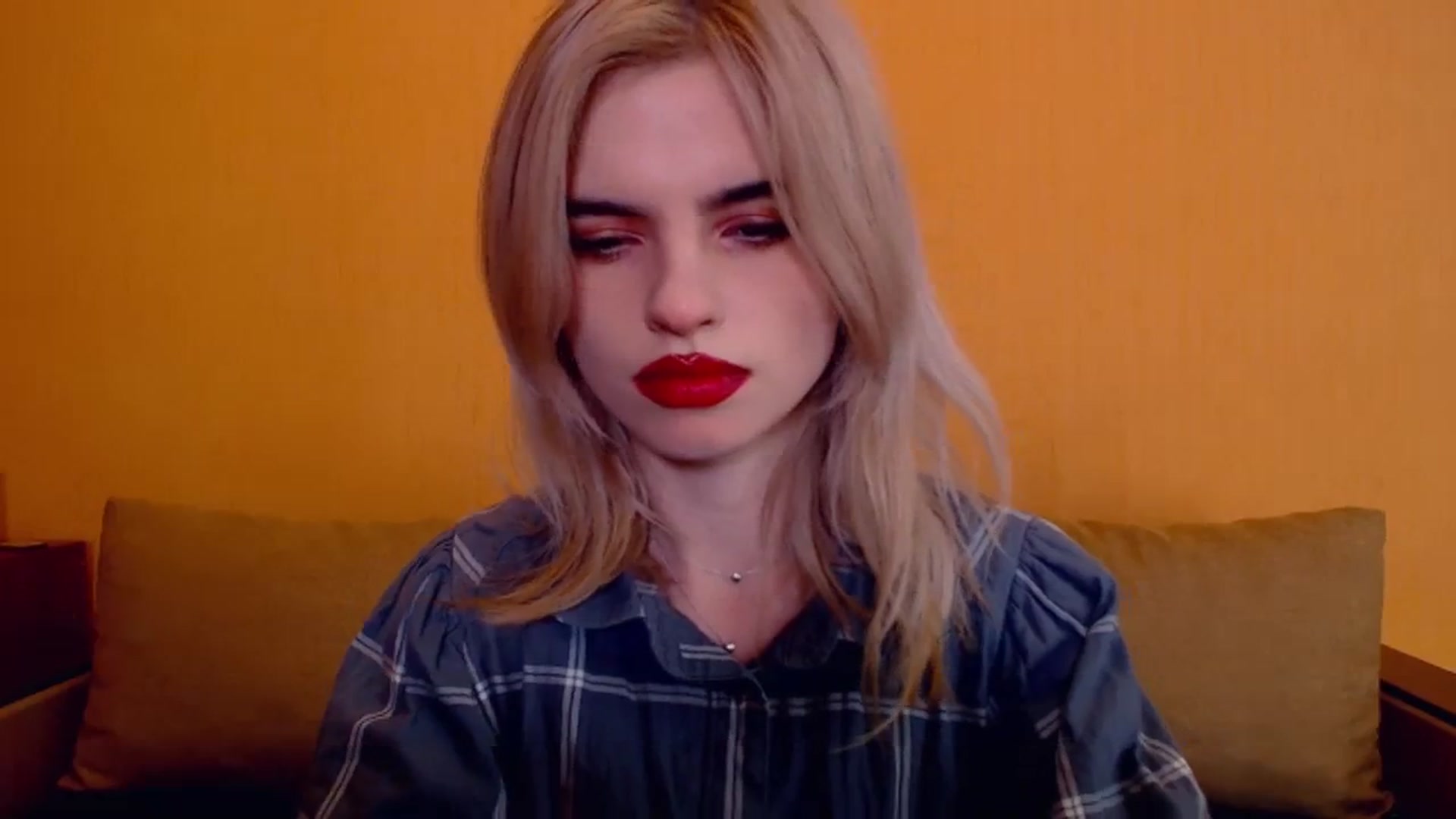 Gallery image thumbnail from Erineys's myfreecams stream on, 12/03/2023, 18:40 image 20 of 20