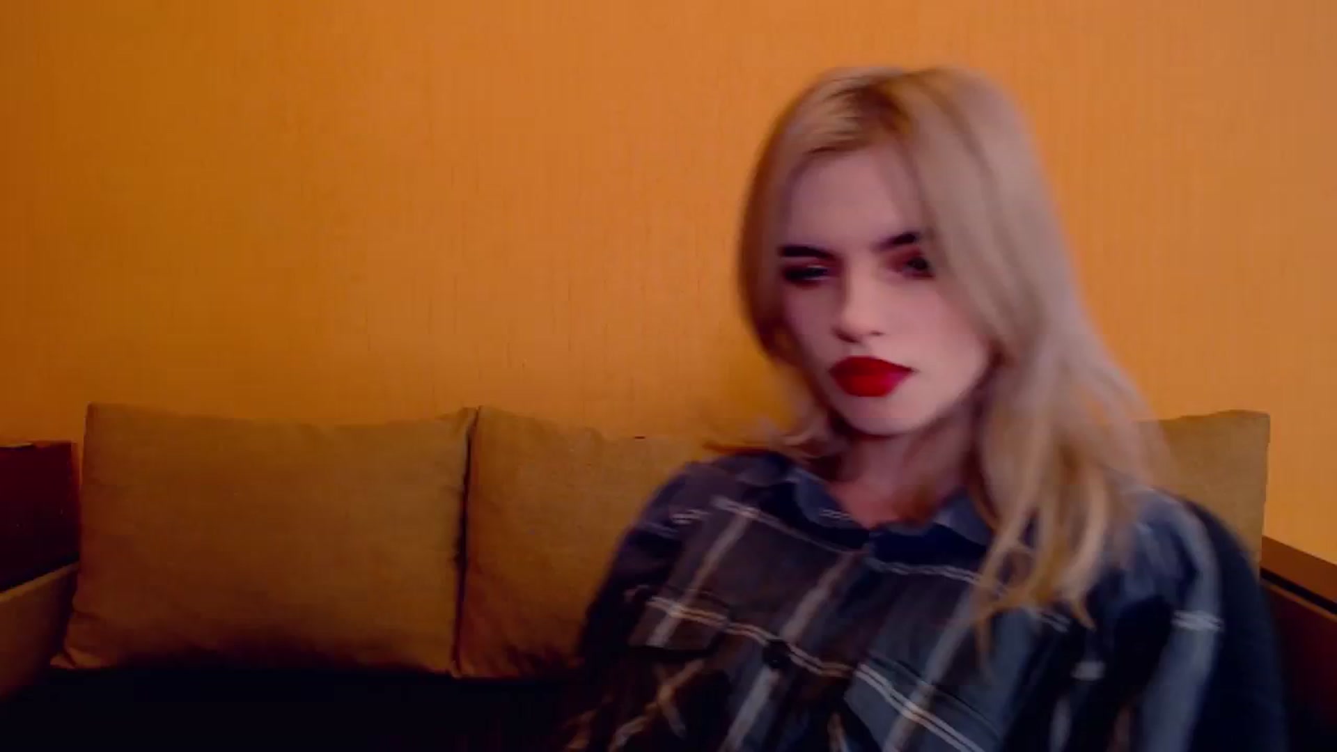 Gallery image thumbnail from Erineys's myfreecams stream on, 12/03/2023, 18:40 image 17 of 20