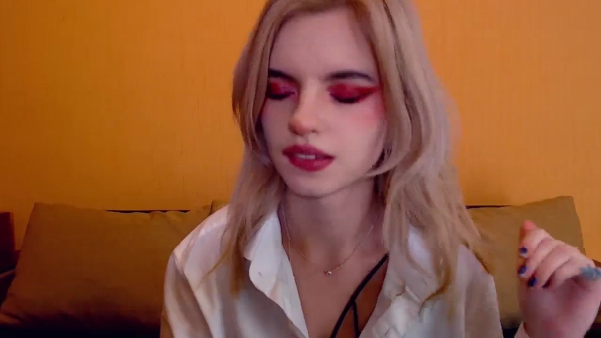 Gallery image thumbnail from Erineys's myfreecams stream on, 12/04/2023, 14:55 image 5 of 20