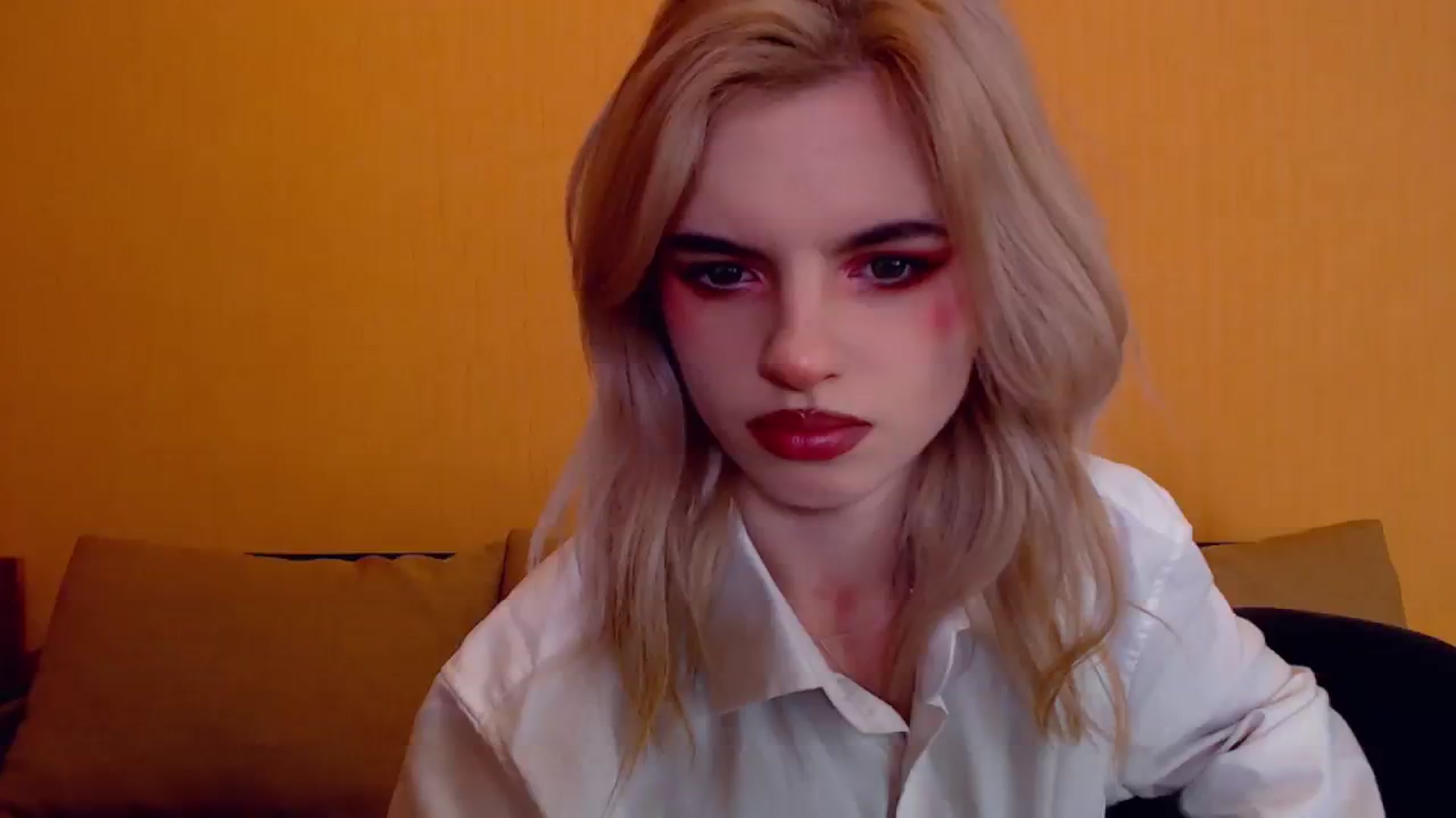Gallery image thumbnail from Erineys's myfreecams stream on, 12/04/2023, 16:52 image 3 of 20