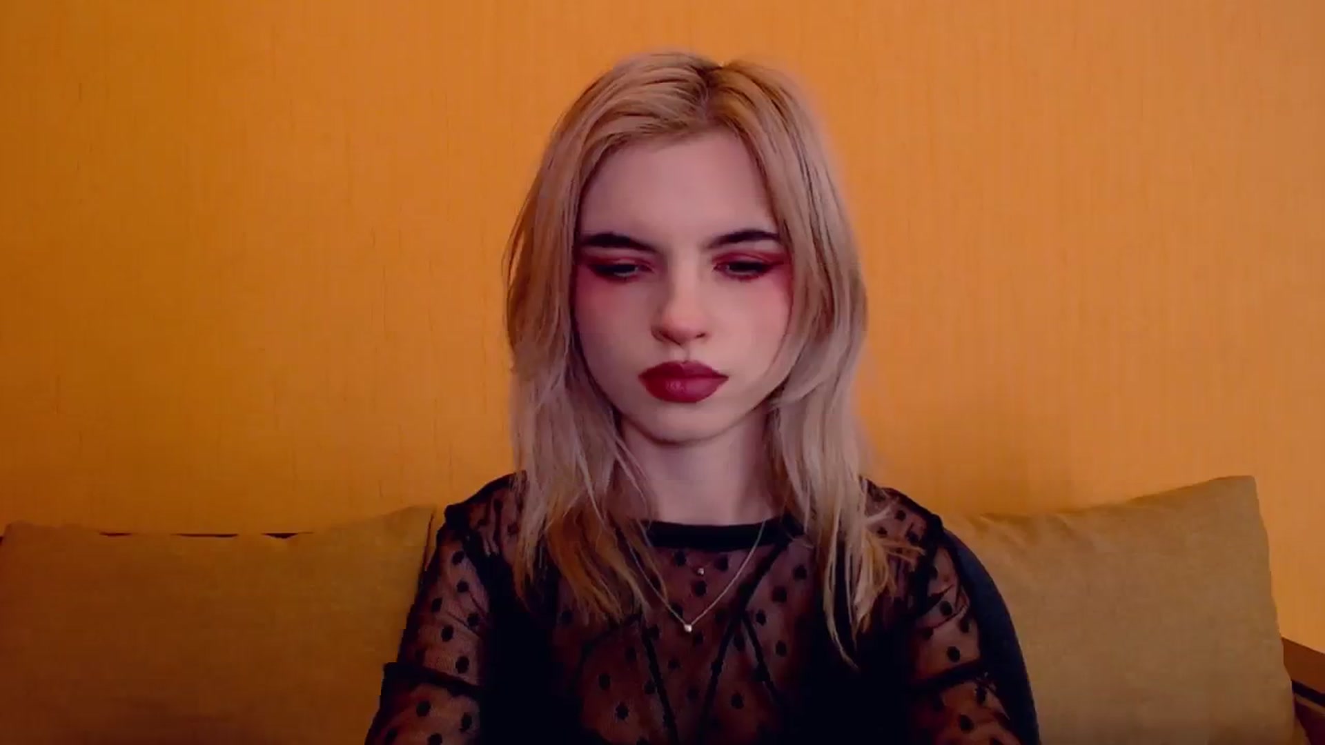Gallery image thumbnail from Erineys's myfreecams stream on, 12/07/2023, 16:59 image 9 of 20