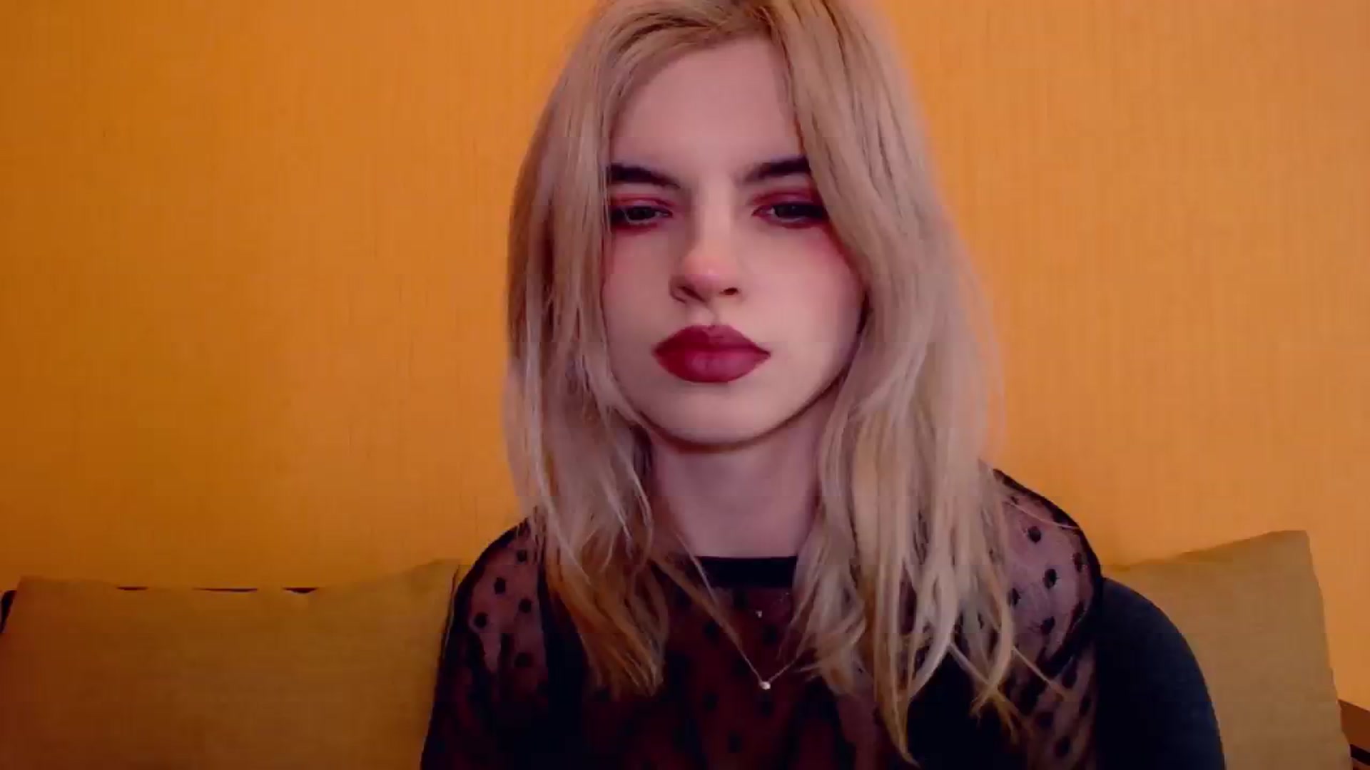 Gallery image thumbnail from Erineys's myfreecams stream on, 12/07/2023, 16:59 image 1 of 20