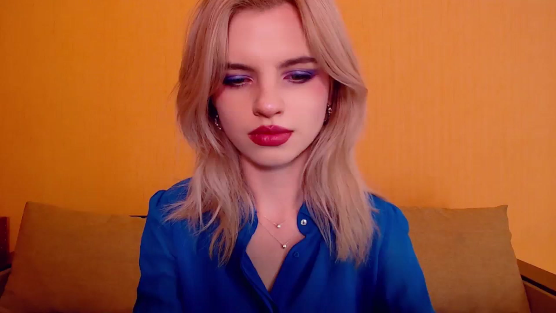 Gallery image thumbnail from Erineys's myfreecams stream on, 12/09/2023, 15:17 image 1 of 20