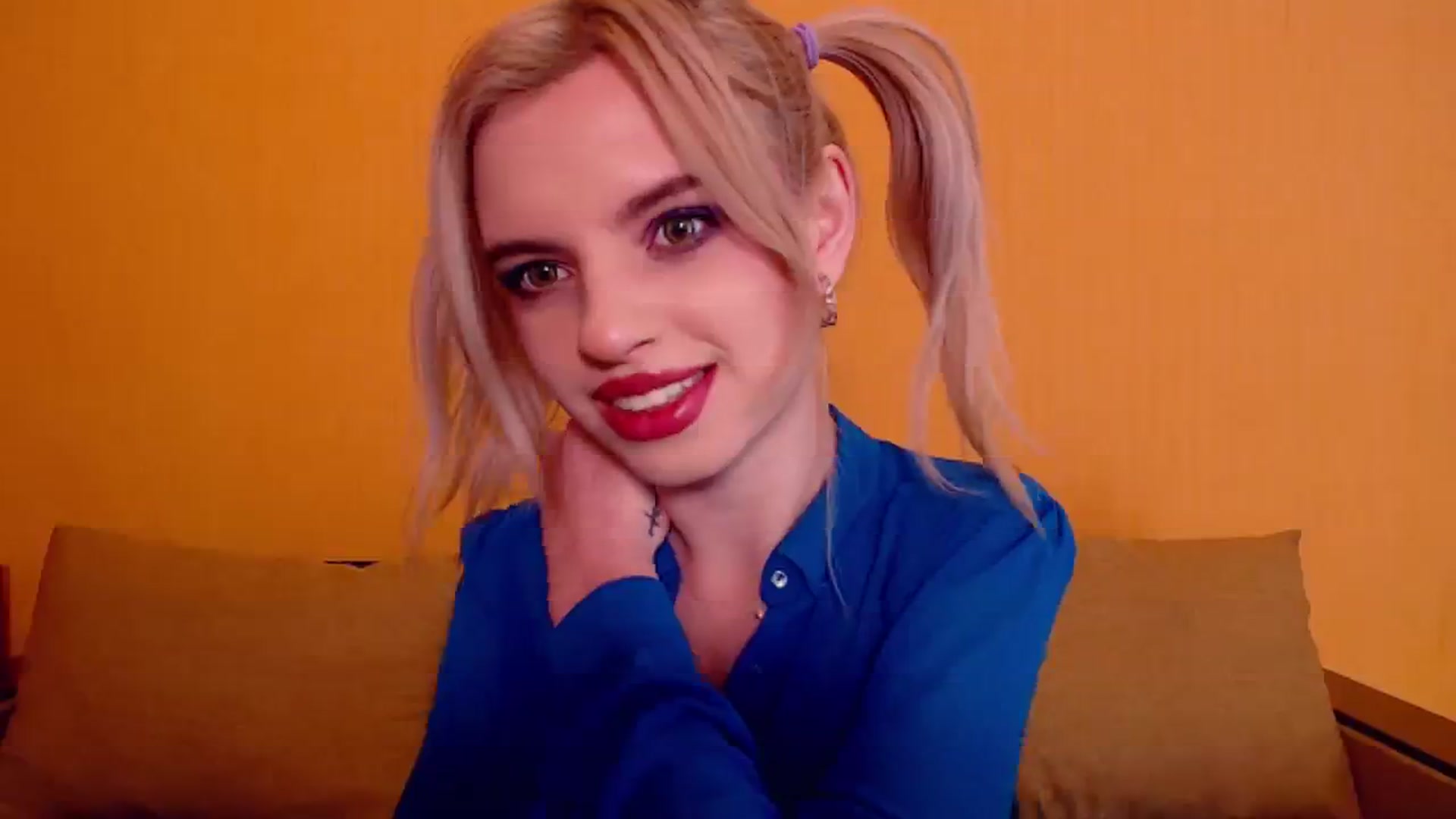 Gallery image thumbnail from Erineys's myfreecams stream on, 12/09/2023, 16:31 image 20 of 20