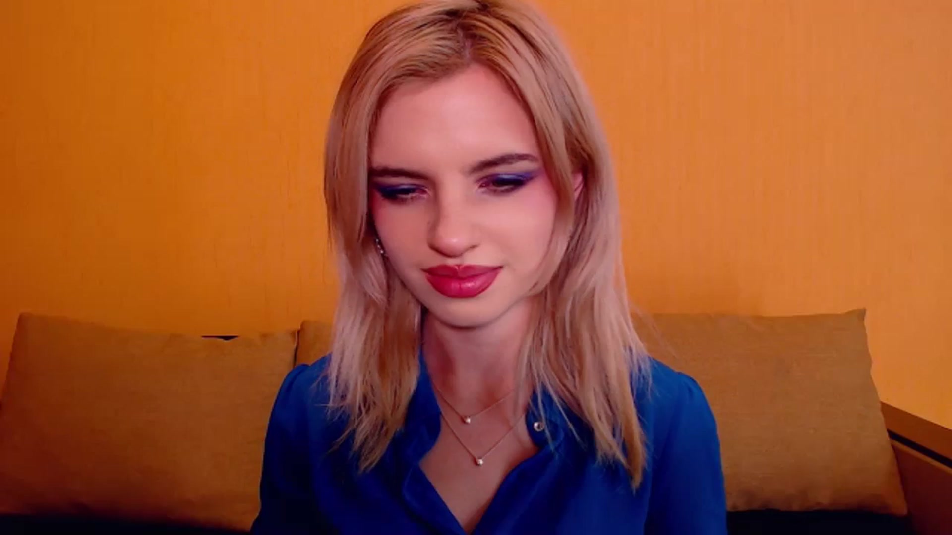Gallery image thumbnail from Erineys's myfreecams stream on, 12/09/2023, 17:59 image 9 of 20