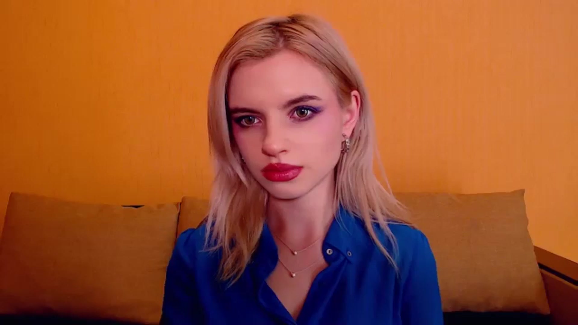 Gallery image thumbnail from Erineys's myfreecams stream on, 12/09/2023, 17:59 image 5 of 20