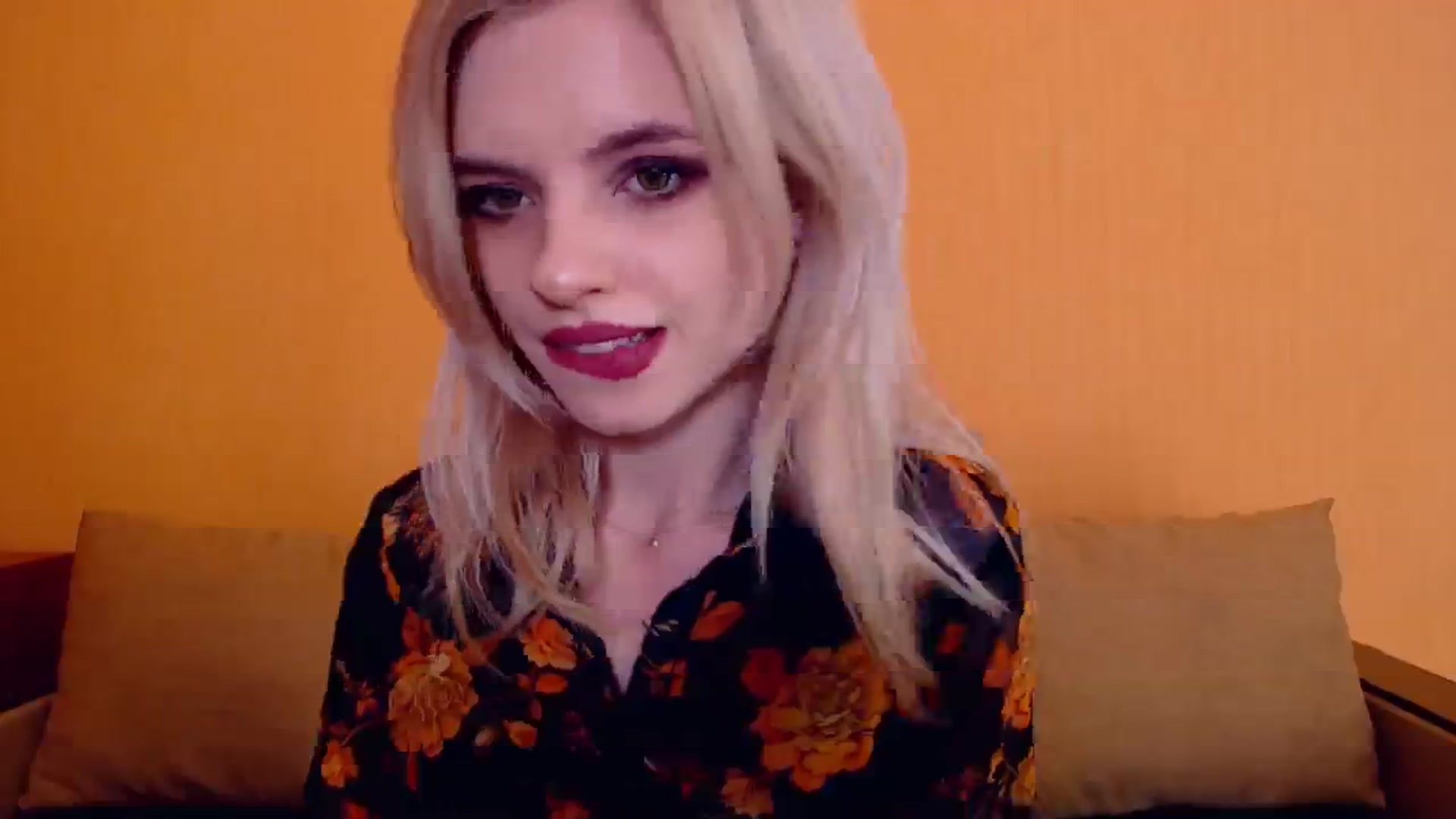 Gallery image thumbnail from Erineys's myfreecams stream on, 12/10/2023, 15:19 image 3 of 20