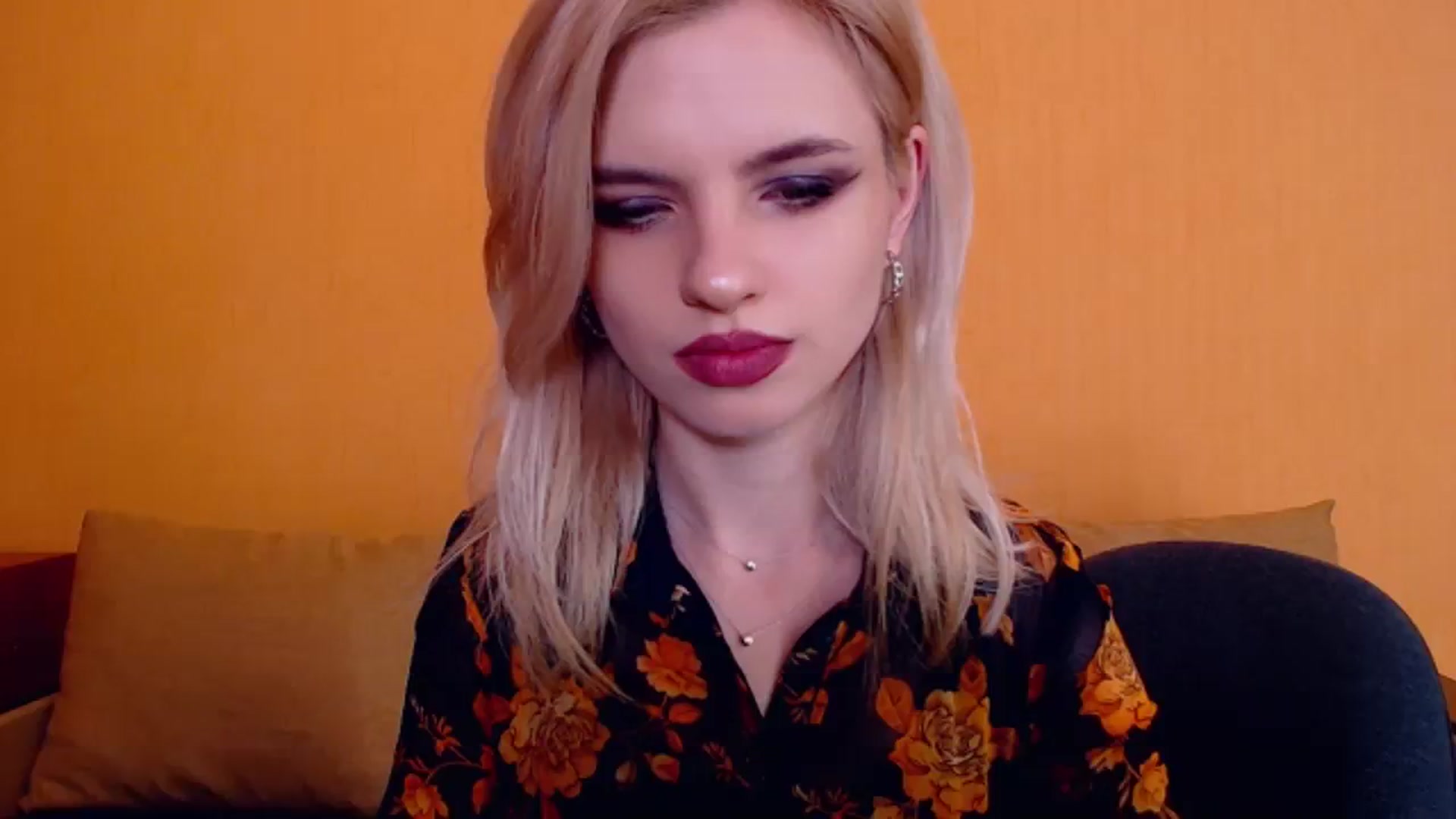Gallery image thumbnail from Erineys's myfreecams stream on, 12/10/2023, 15:19 image 11 of 20