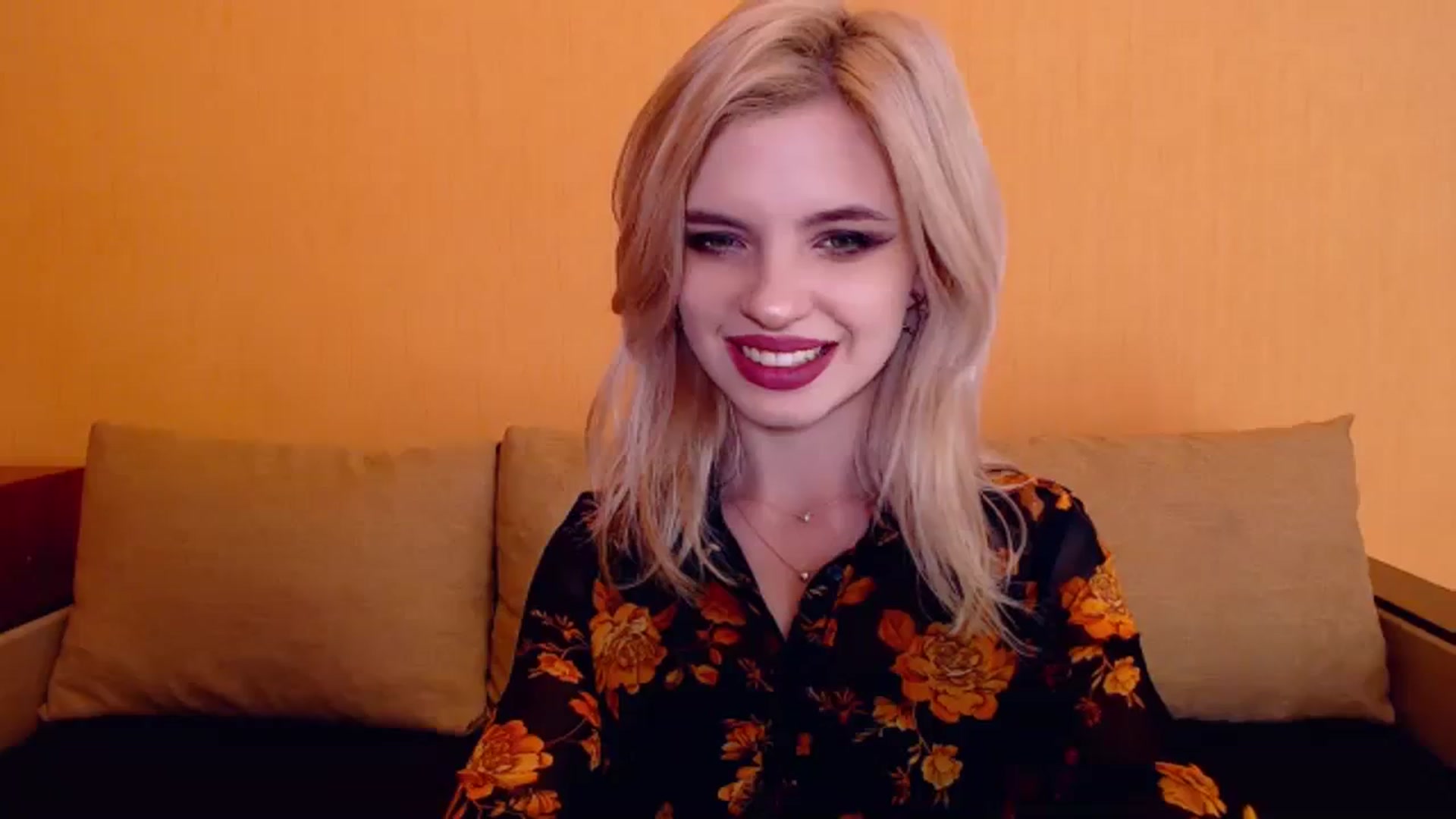 Gallery image thumbnail from Erineys's myfreecams stream on, 12/10/2023, 15:19 image 5 of 20