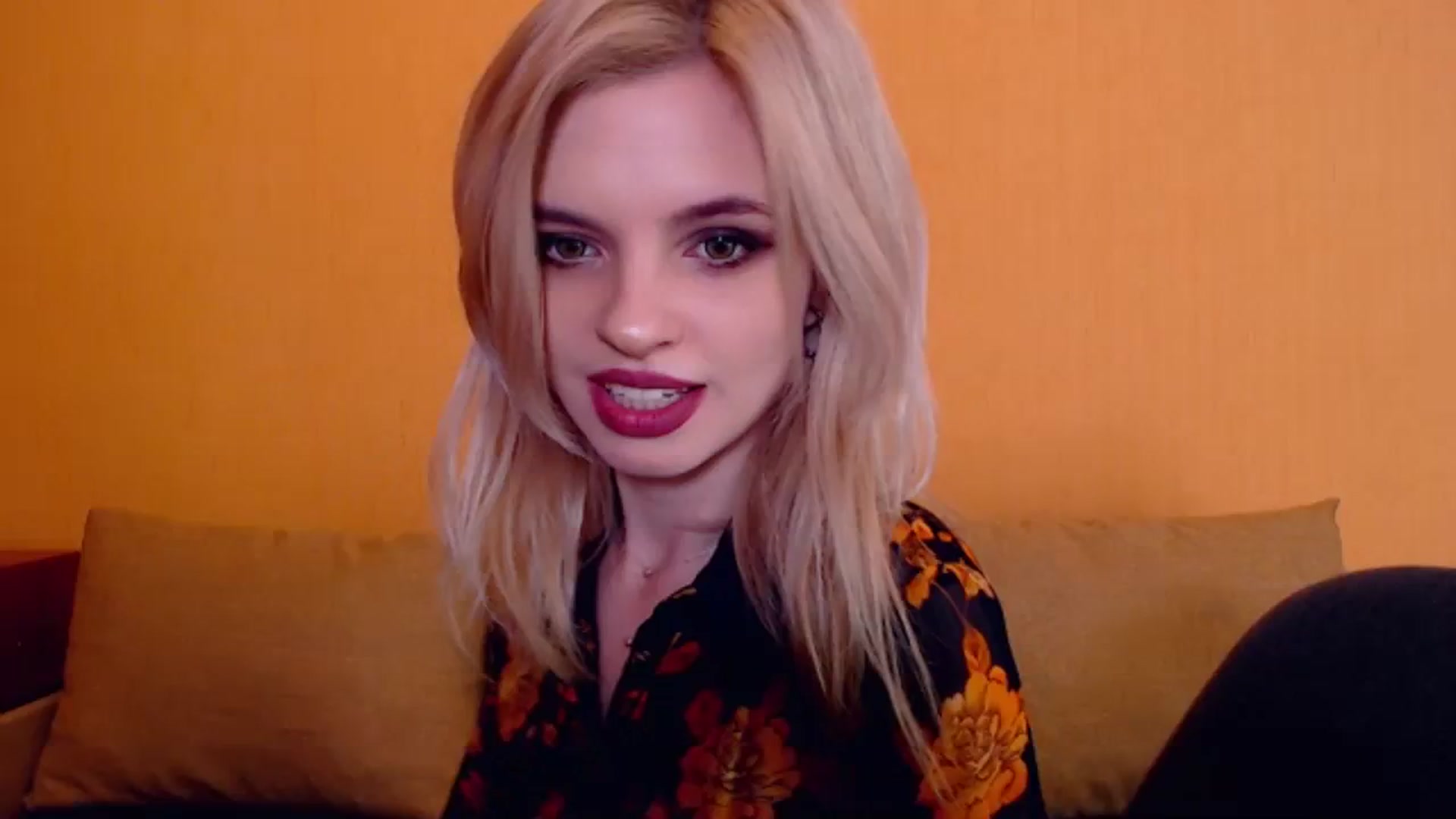 Gallery image thumbnail from Erineys's myfreecams stream on, 12/10/2023, 15:19 image 8 of 20