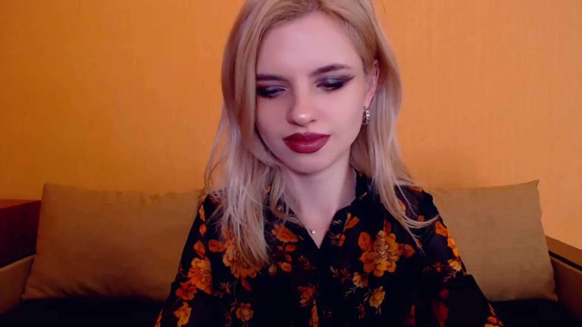 Gallery image thumbnail from Erineys's myfreecams stream on, 12/10/2023, 17:06 image 20 of 20