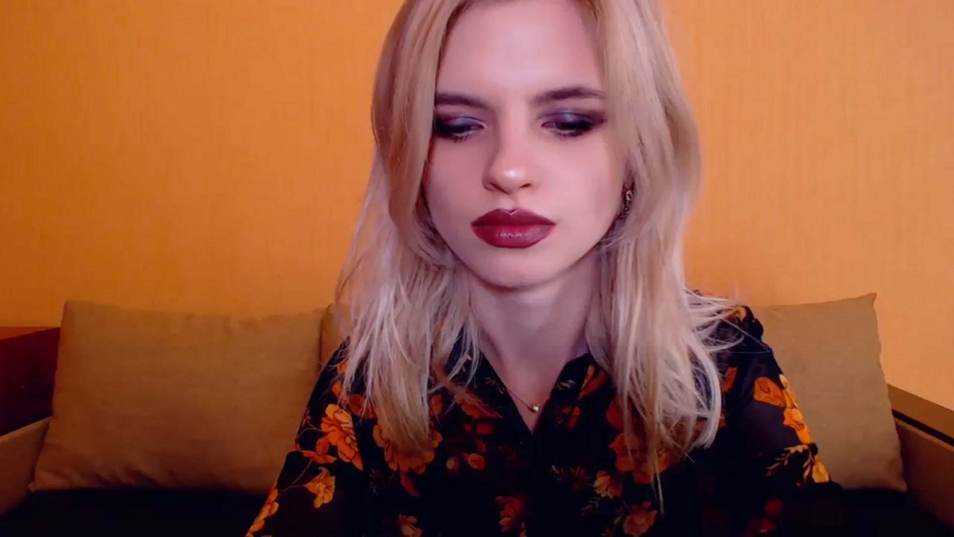 Gallery image thumbnail from Erineys's myfreecams stream on, 12/10/2023, 17:06 image 13 of 20