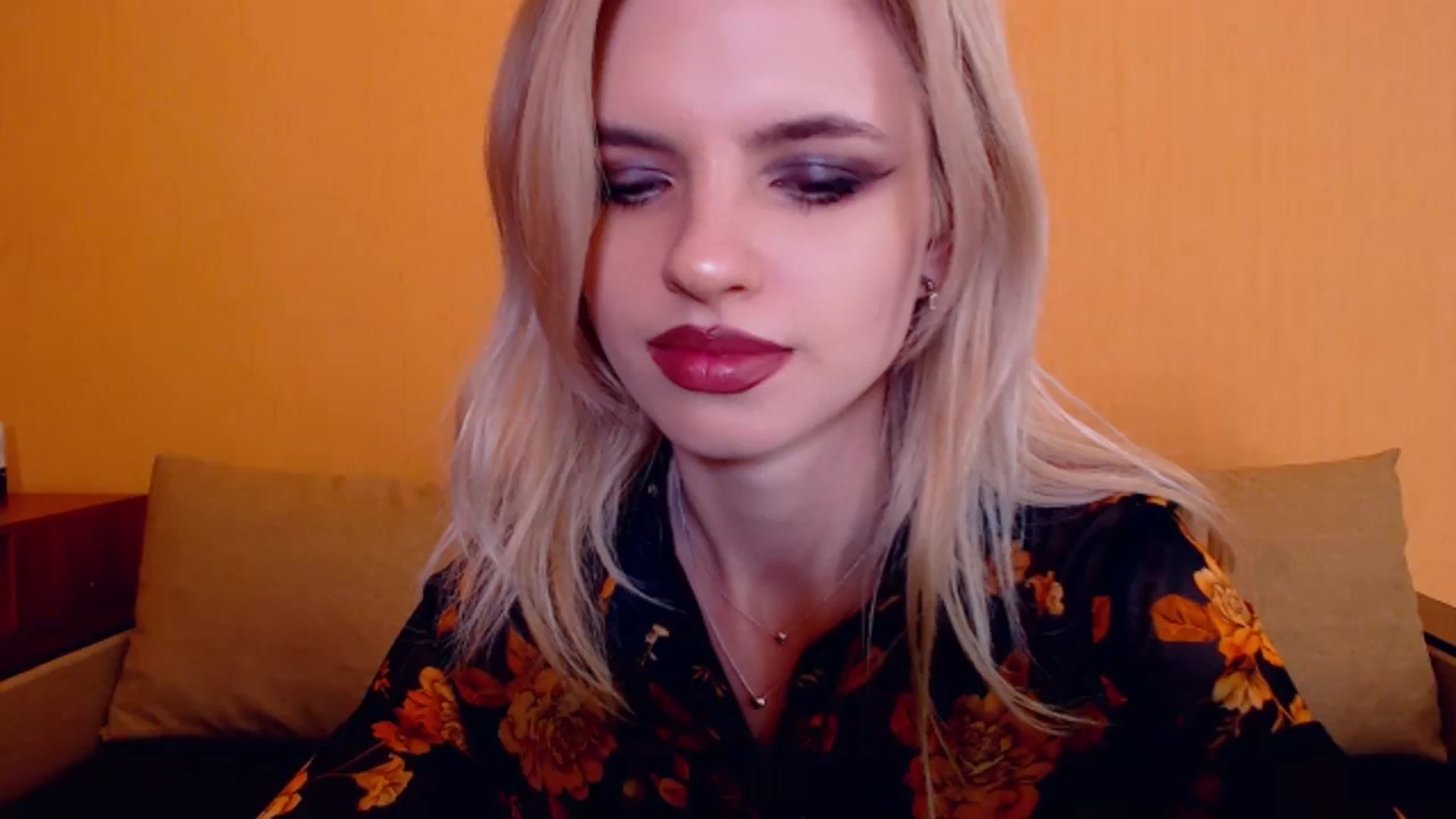 Gallery image thumbnail from Erineys's myfreecams stream on, 12/10/2023, 18:01 image 12 of 20