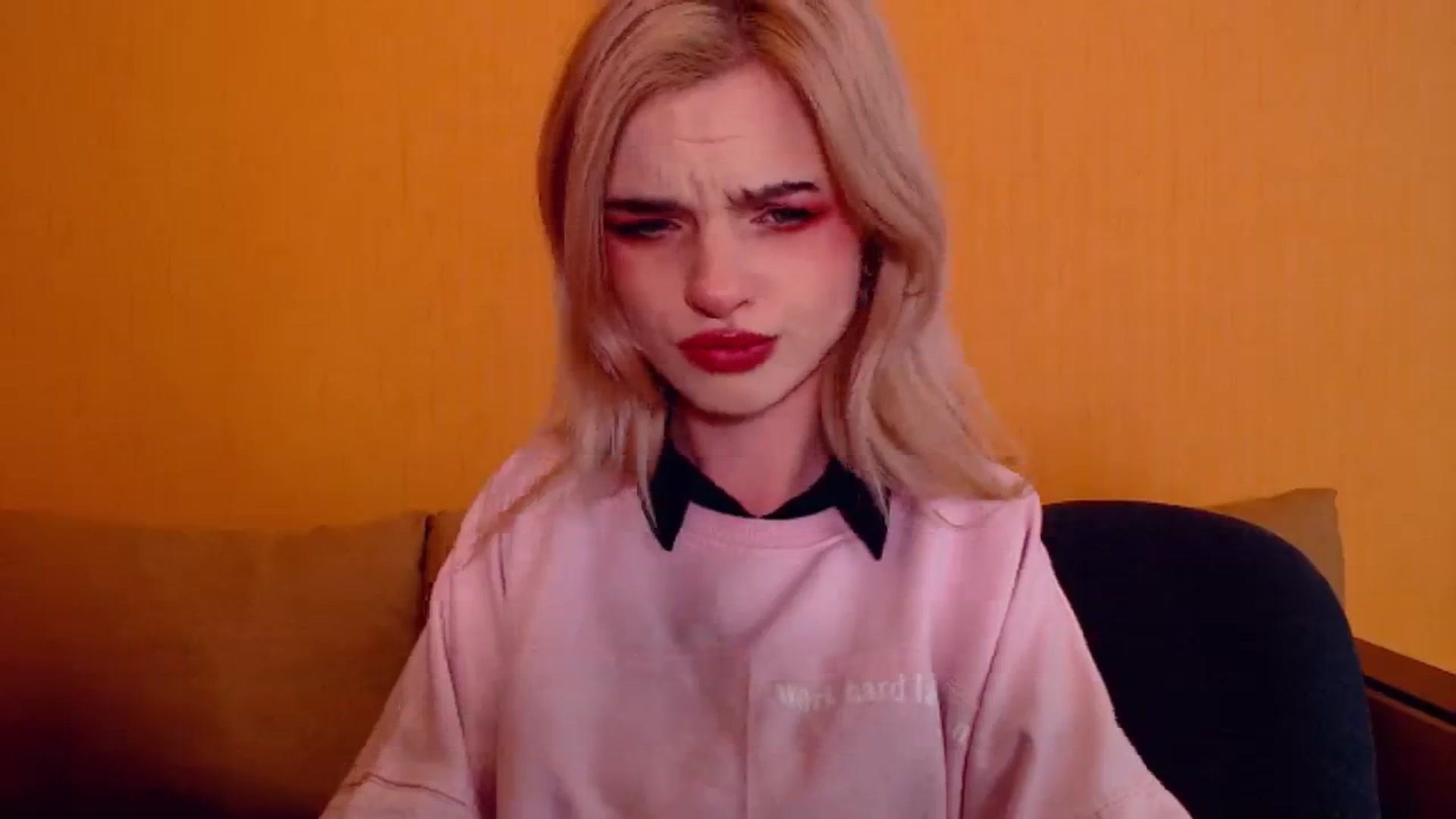 Gallery image thumbnail from Erineys's myfreecams stream on, 12/11/2023, 15:47 image 3 of 20