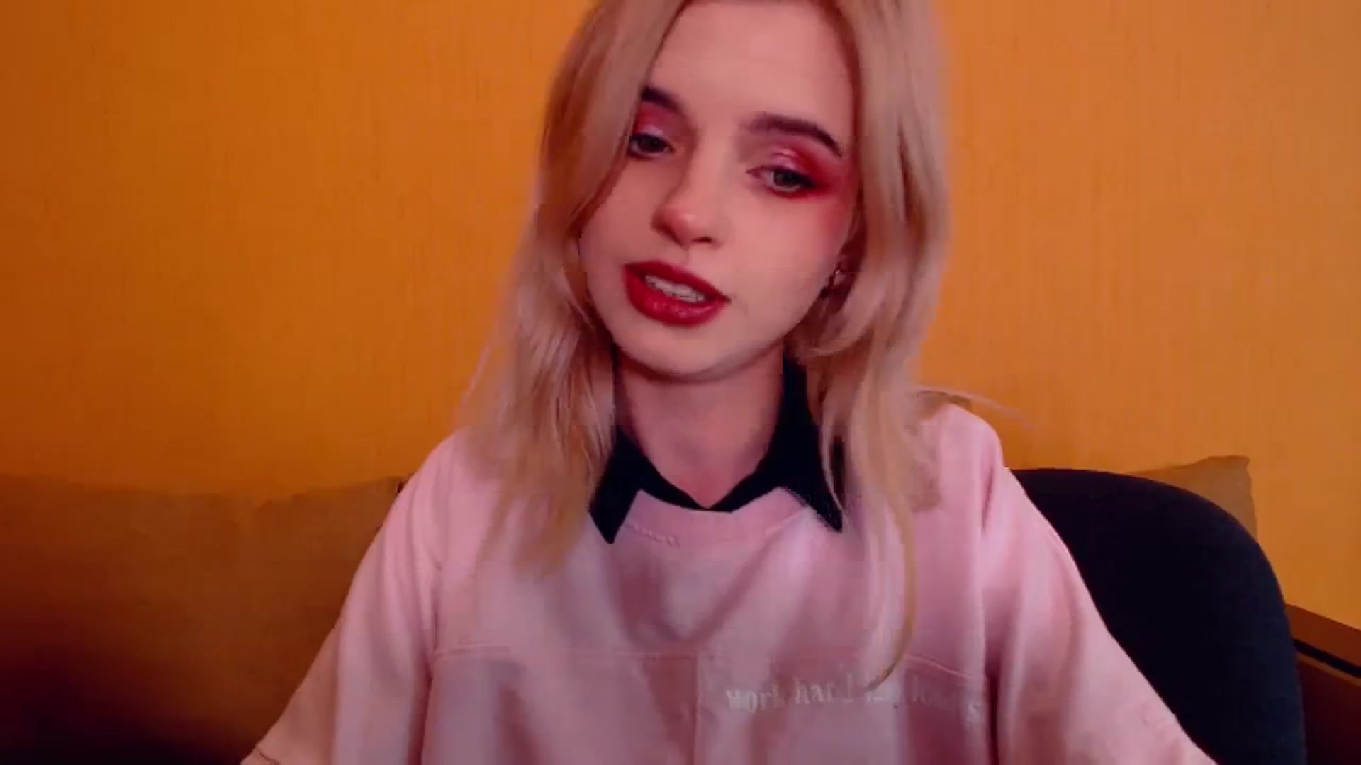 Gallery image thumbnail from Erineys's myfreecams stream on, 12/11/2023, 15:47 image 4 of 20