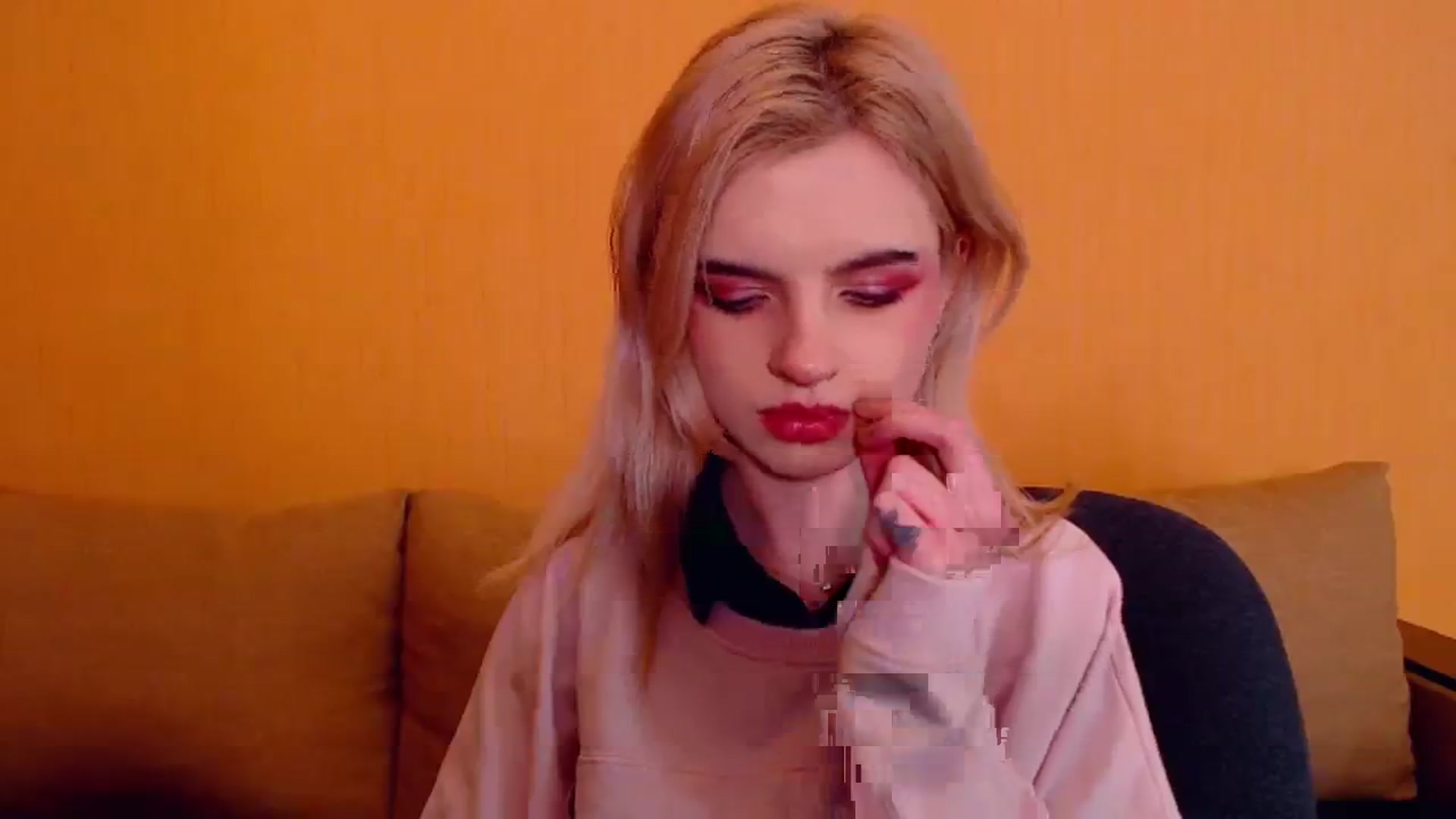 Gallery image thumbnail from Erineys's myfreecams stream on, 12/11/2023, 17:34 image 12 of 20