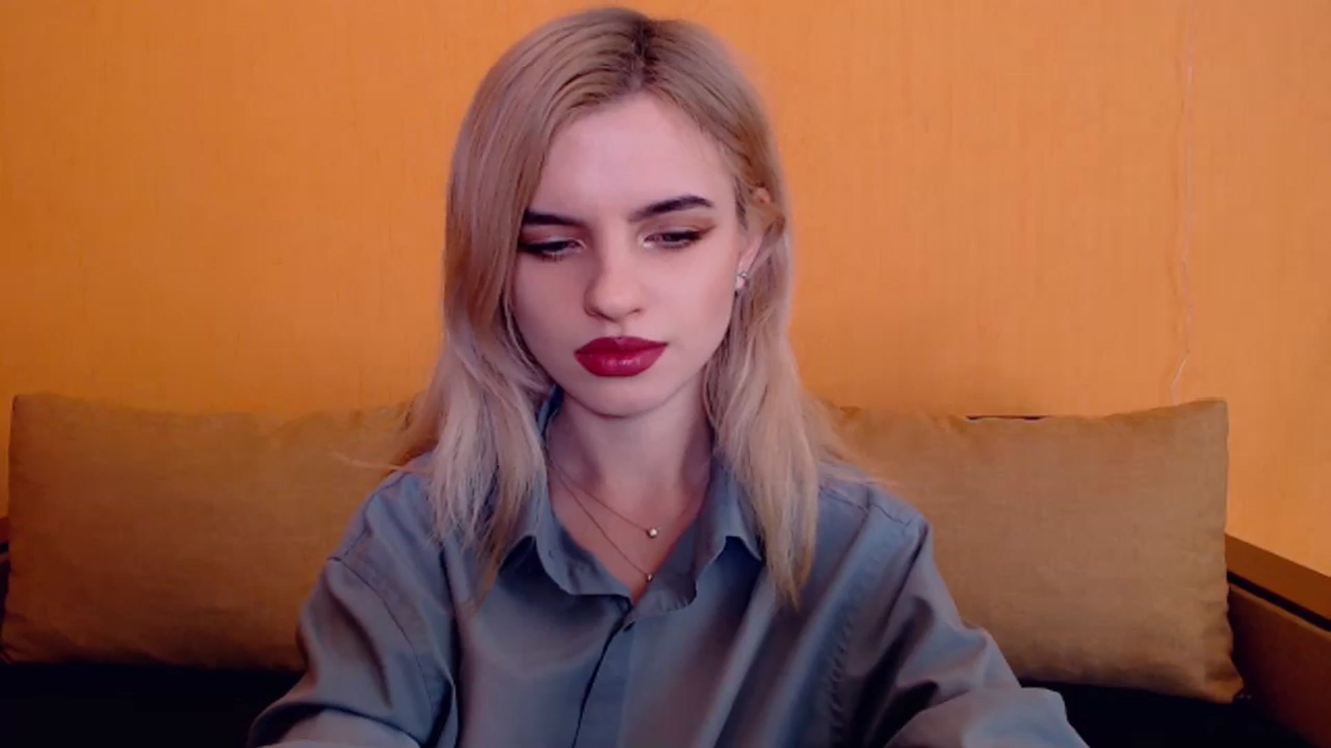 Gallery image thumbnail from Erineys's myfreecams stream on, 12/14/2023, 15:23 image 2 of 20
