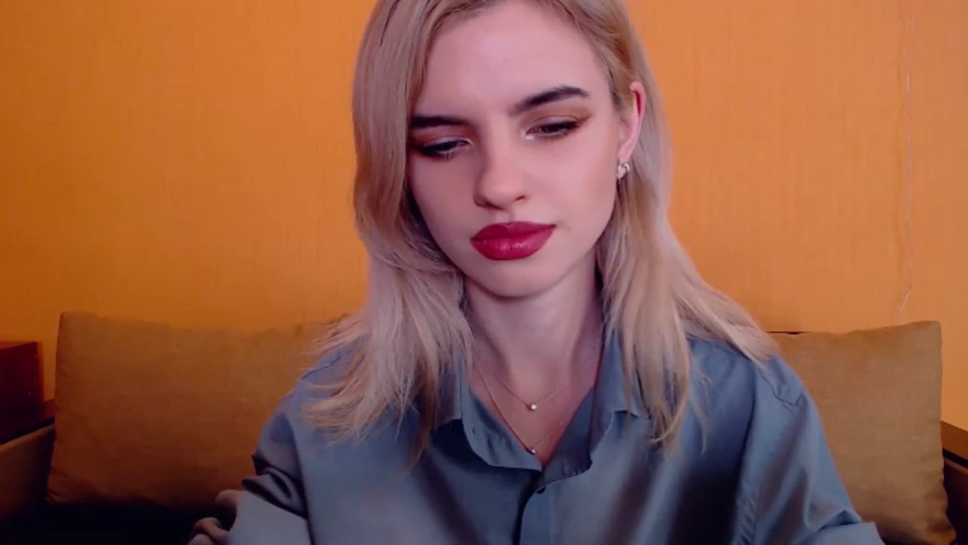 Gallery image thumbnail from Erineys's myfreecams stream on, 12/14/2023, 15:23 image 13 of 20