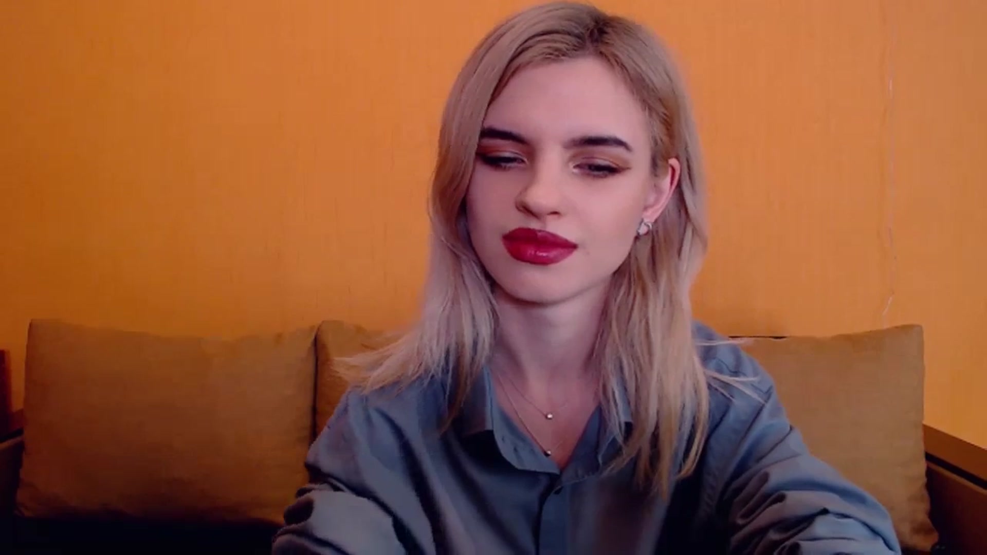 Gallery image thumbnail from Erineys's myfreecams stream on, 12/14/2023, 15:23 image 8 of 20