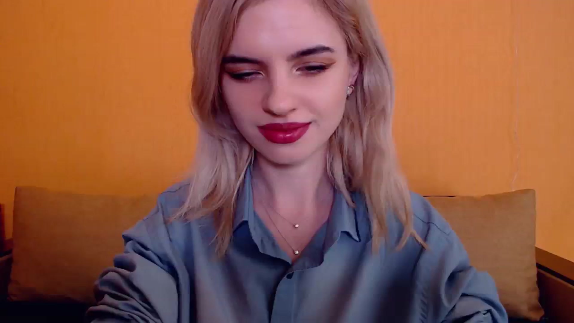 Gallery image thumbnail from Erineys's myfreecams stream on, 12/14/2023, 15:23 image 5 of 20