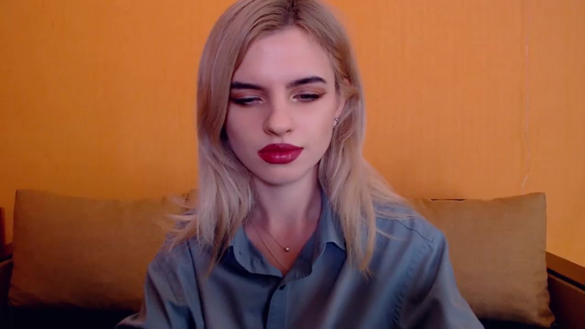 Gallery image thumbnail from Erineys's myfreecams stream on, 12/14/2023, 15:23 image 3 of 20