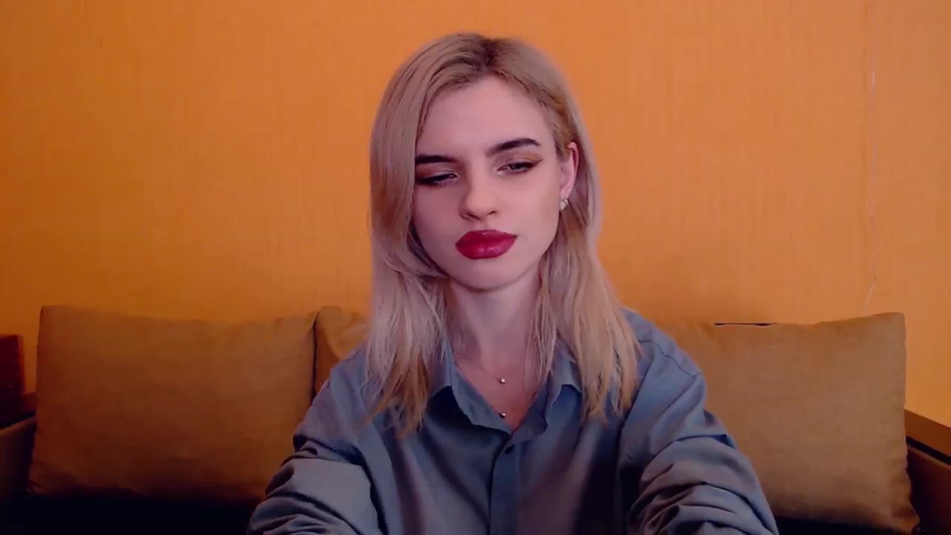 Gallery image thumbnail from Erineys's myfreecams stream on, 12/14/2023, 15:23 image 10 of 20