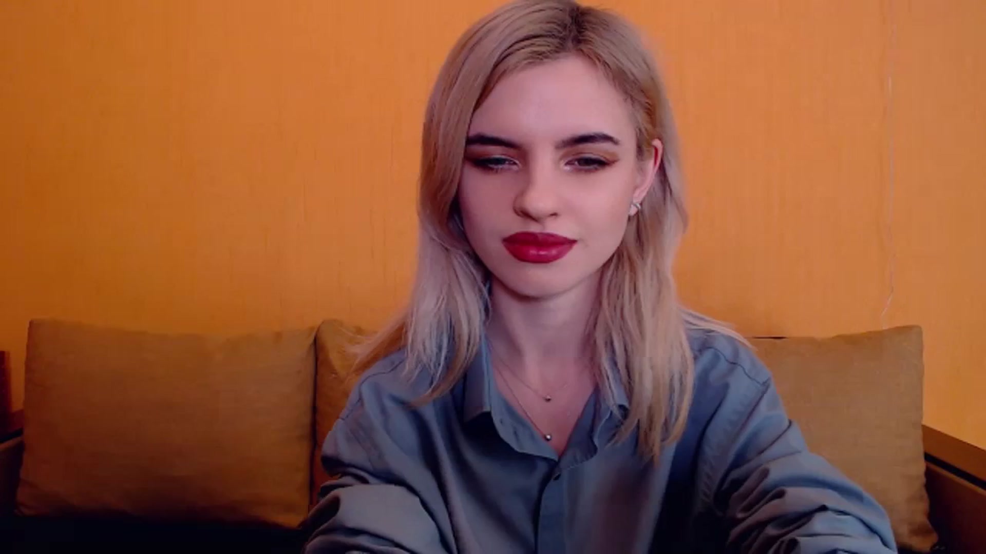 Gallery image thumbnail from Erineys's myfreecams stream on, 12/14/2023, 15:23 image 7 of 20