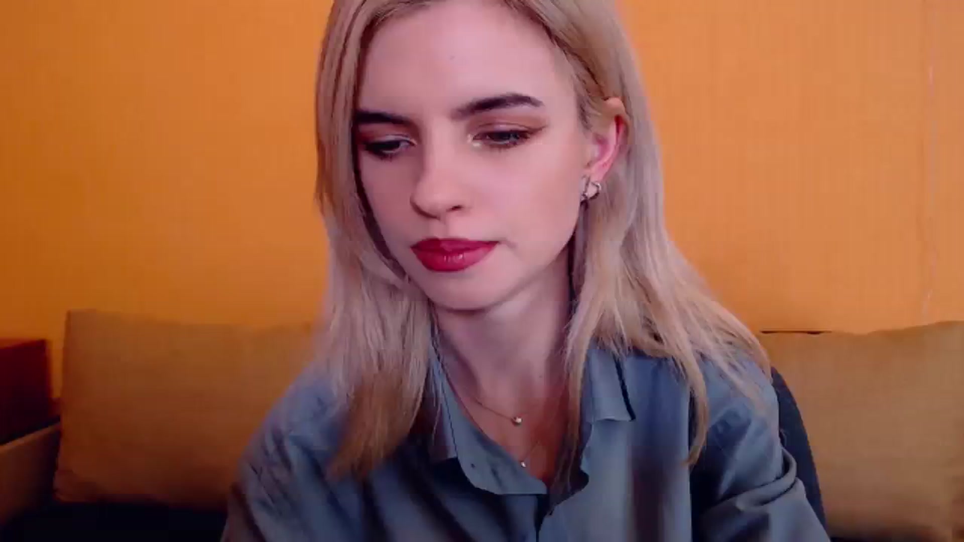 Gallery image thumbnail from Erineys's myfreecams stream on, 12/14/2023, 16:41 image 1 of 20