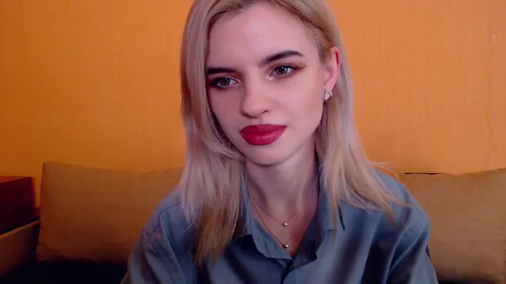 Gallery image thumbnail from Erineys's myfreecams stream on, 12/14/2023, 16:41 image 9 of 20