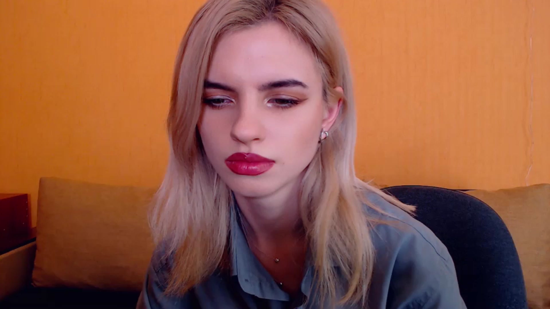 Gallery image thumbnail from Erineys's myfreecams stream on, 12/14/2023, 16:41 image 3 of 20