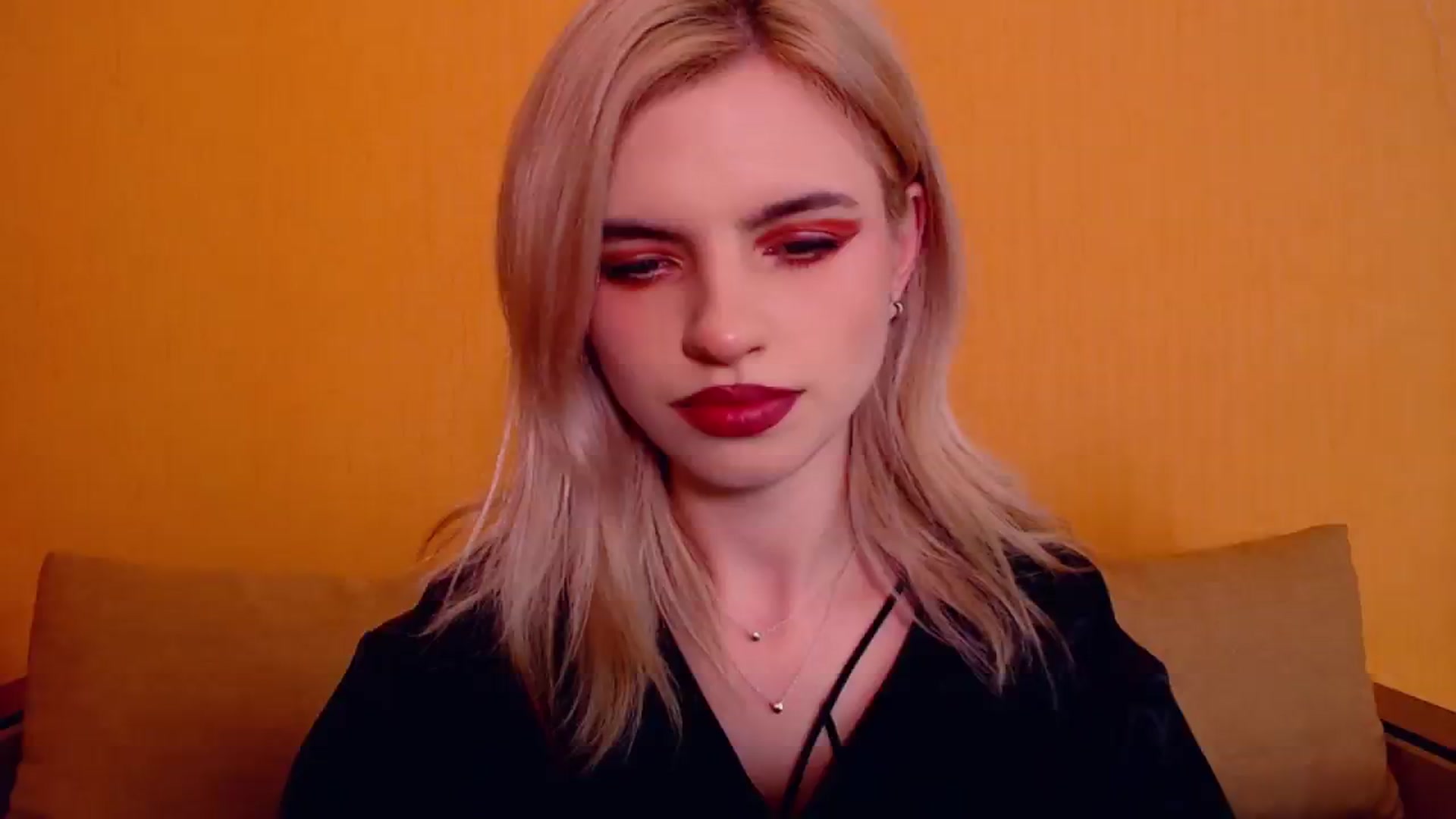 Gallery image thumbnail from Erineys's myfreecams stream on, 12/15/2023, 15:15 image 7 of 20