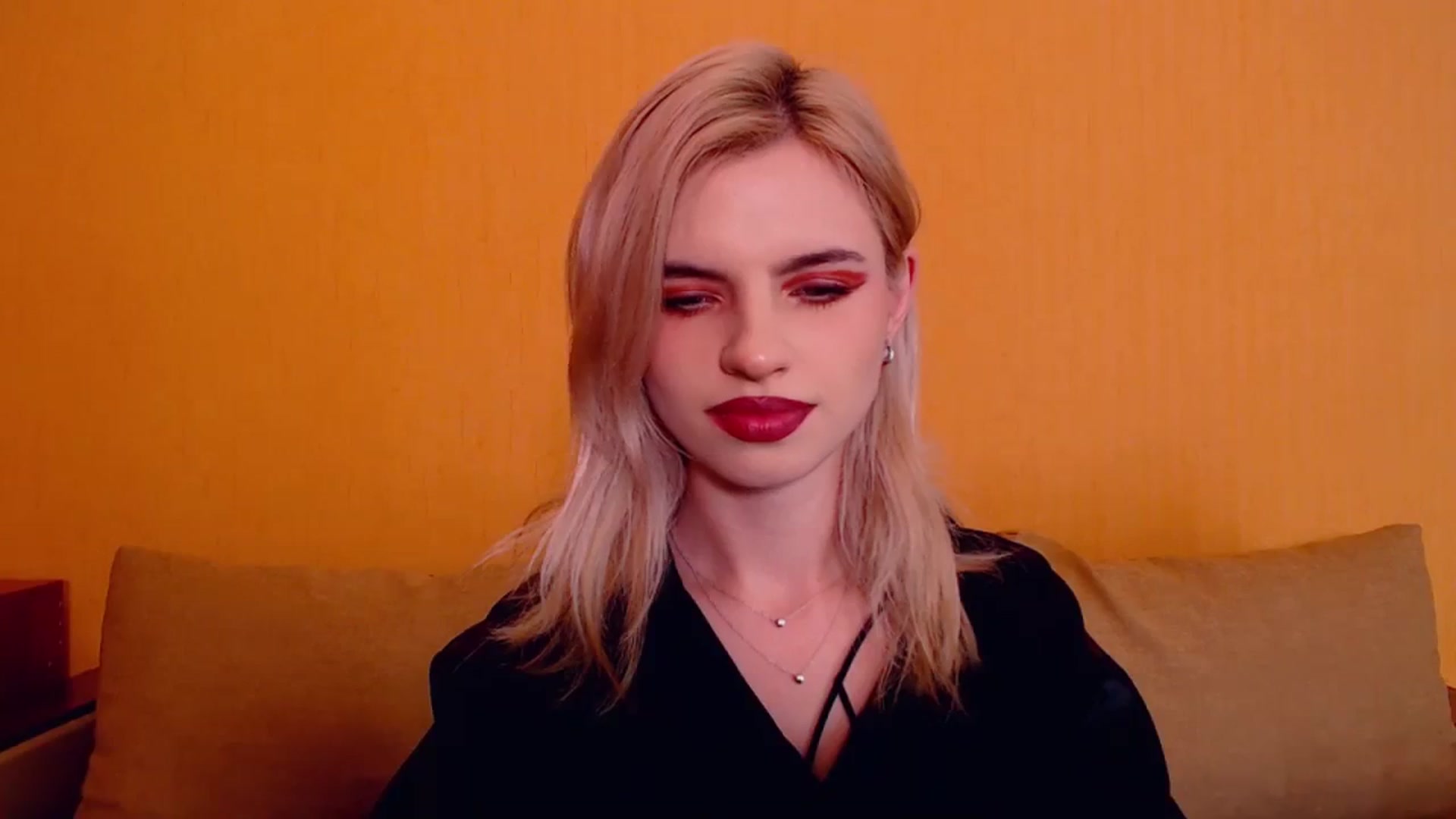 Gallery image thumbnail from Erineys's myfreecams stream on, 12/15/2023, 15:15 image 19 of 20