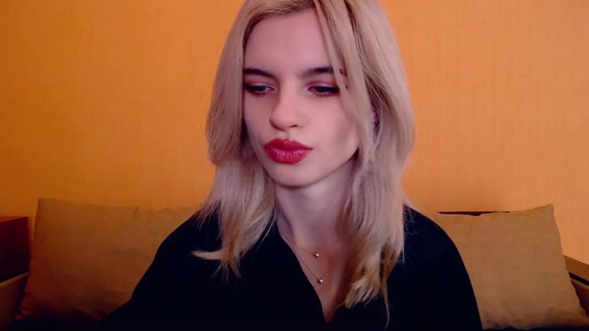 Gallery image thumbnail from Erineys's myfreecams stream on, 12/16/2023, 15:49 image 8 of 20