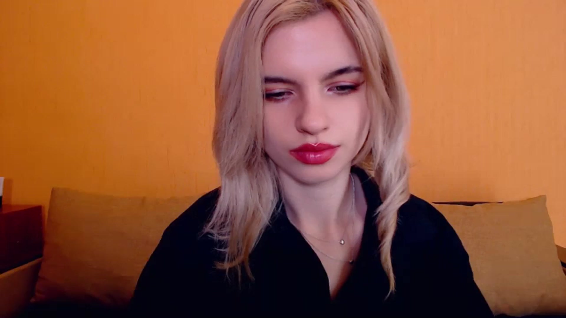 Gallery image thumbnail from Erineys's myfreecams stream on, 12/16/2023, 15:49 image 17 of 20
