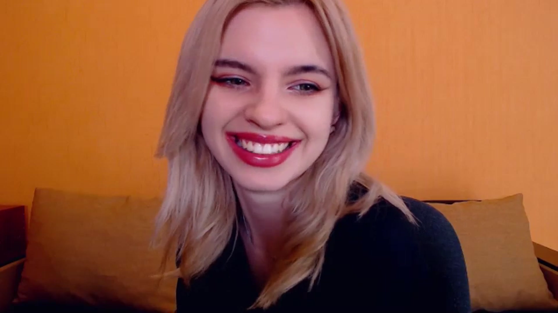 Gallery image thumbnail from Erineys's myfreecams stream on, 12/16/2023, 15:49 image 6 of 20
