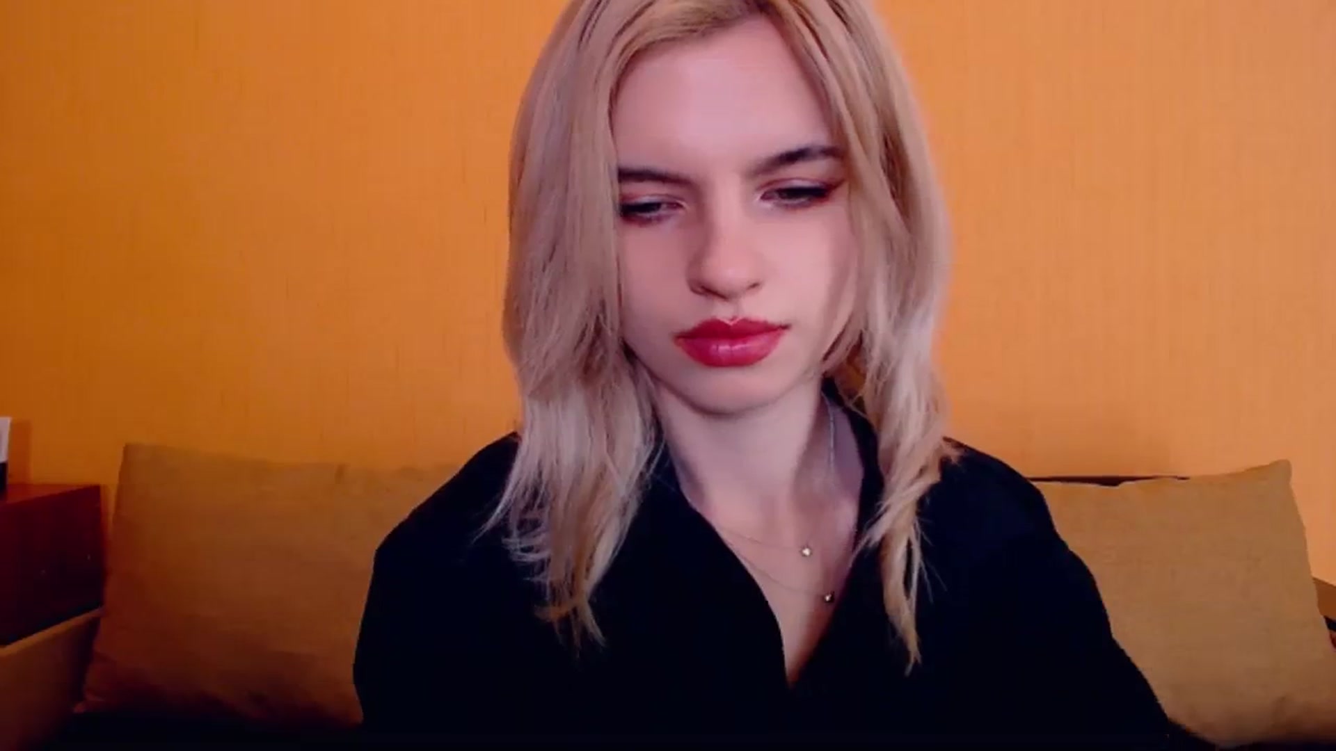 Gallery image thumbnail from Erineys's myfreecams stream on, 12/16/2023, 15:49 image 18 of 20