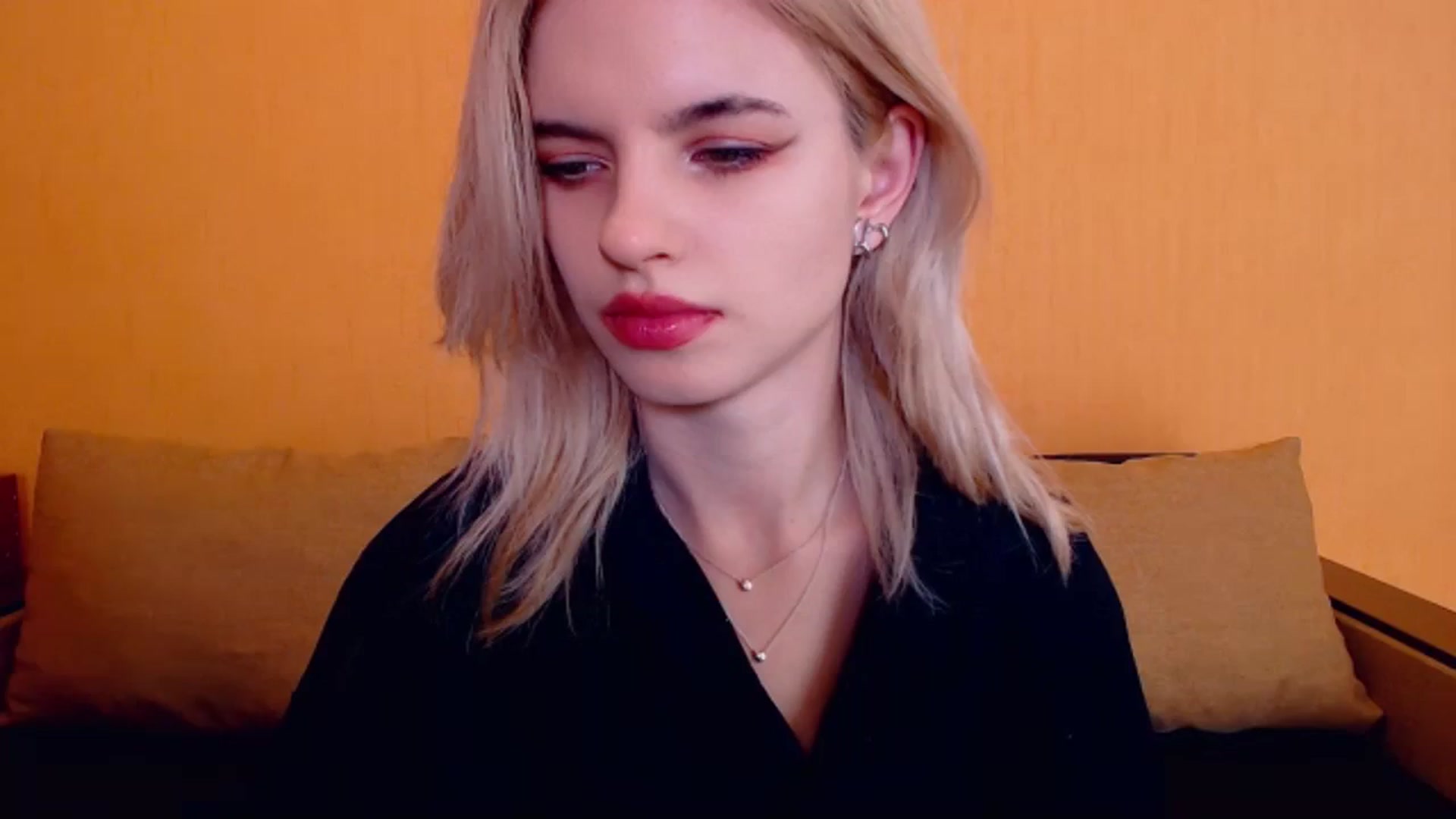 Gallery image thumbnail from Erineys's myfreecams stream on, 12/16/2023, 16:42 image 20 of 20