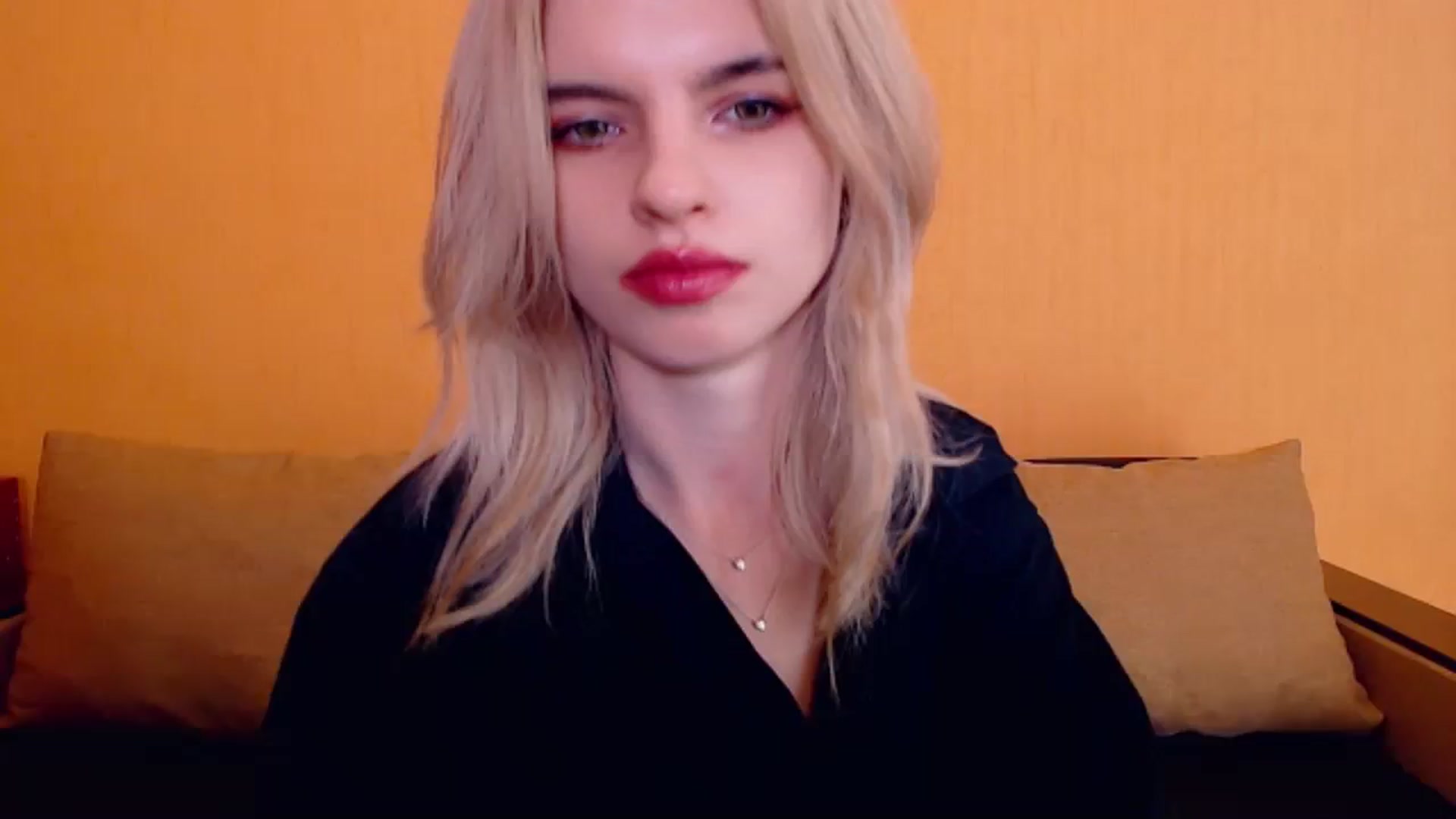 Gallery image thumbnail from Erineys's myfreecams stream on, 12/16/2023, 16:42 image 17 of 20