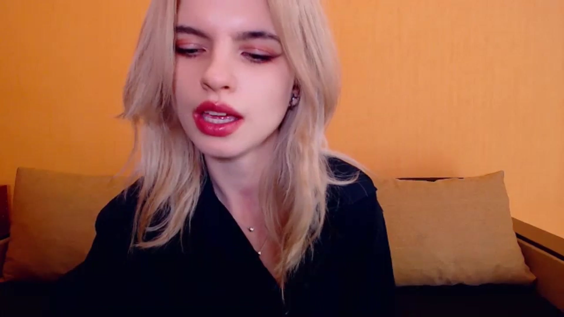 Gallery image thumbnail from Erineys's myfreecams stream on, 12/16/2023, 16:42 image 16 of 20