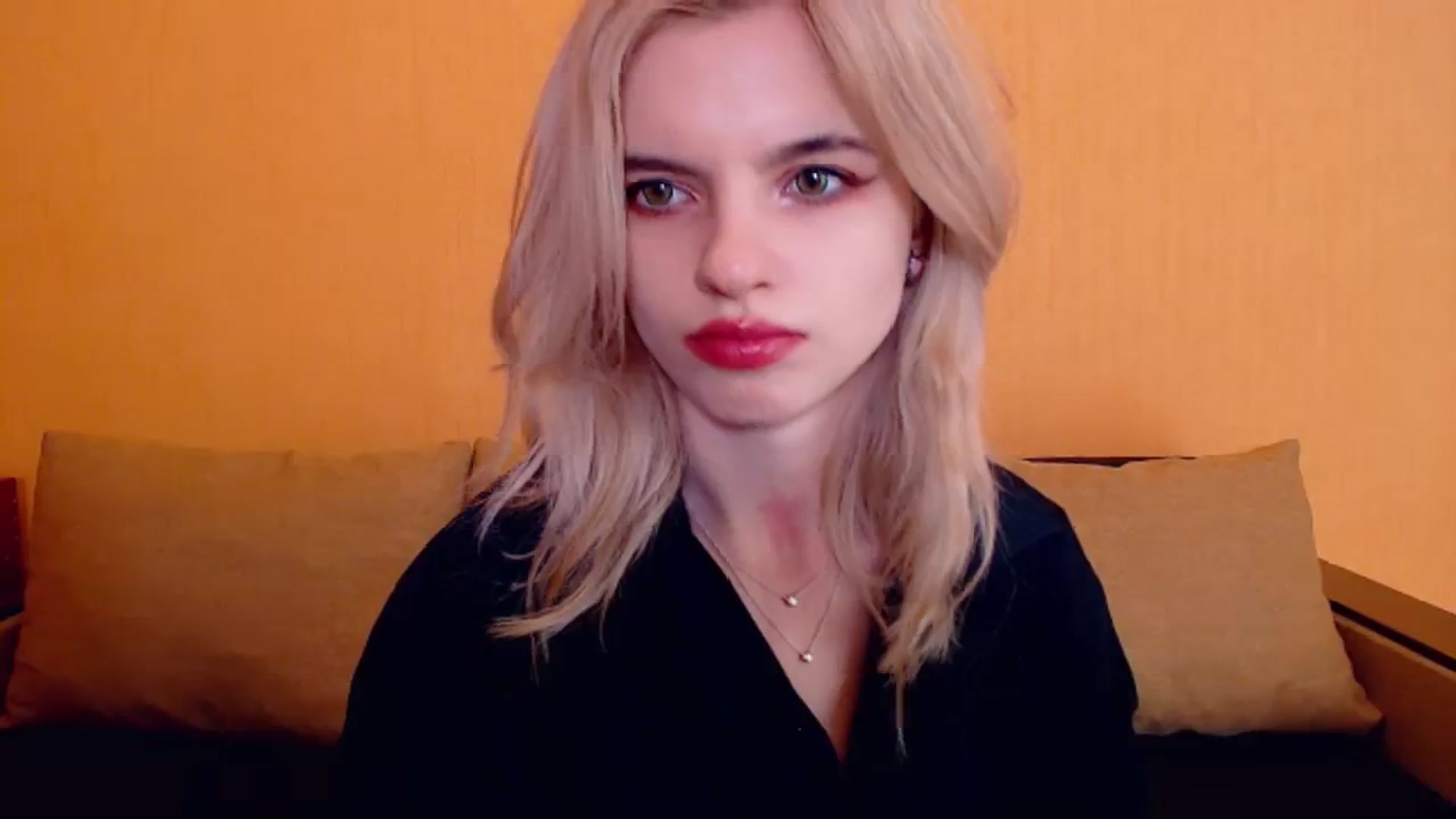 Gallery image thumbnail from Erineys's myfreecams stream on, 12/16/2023, 16:42 image 3 of 20