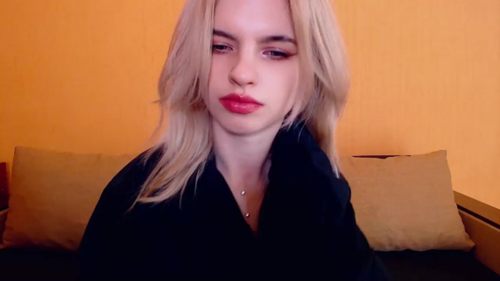 Gallery image thumbnail from Erineys's myfreecams stream on, 12/16/2023, 16:42 image 18 of 20