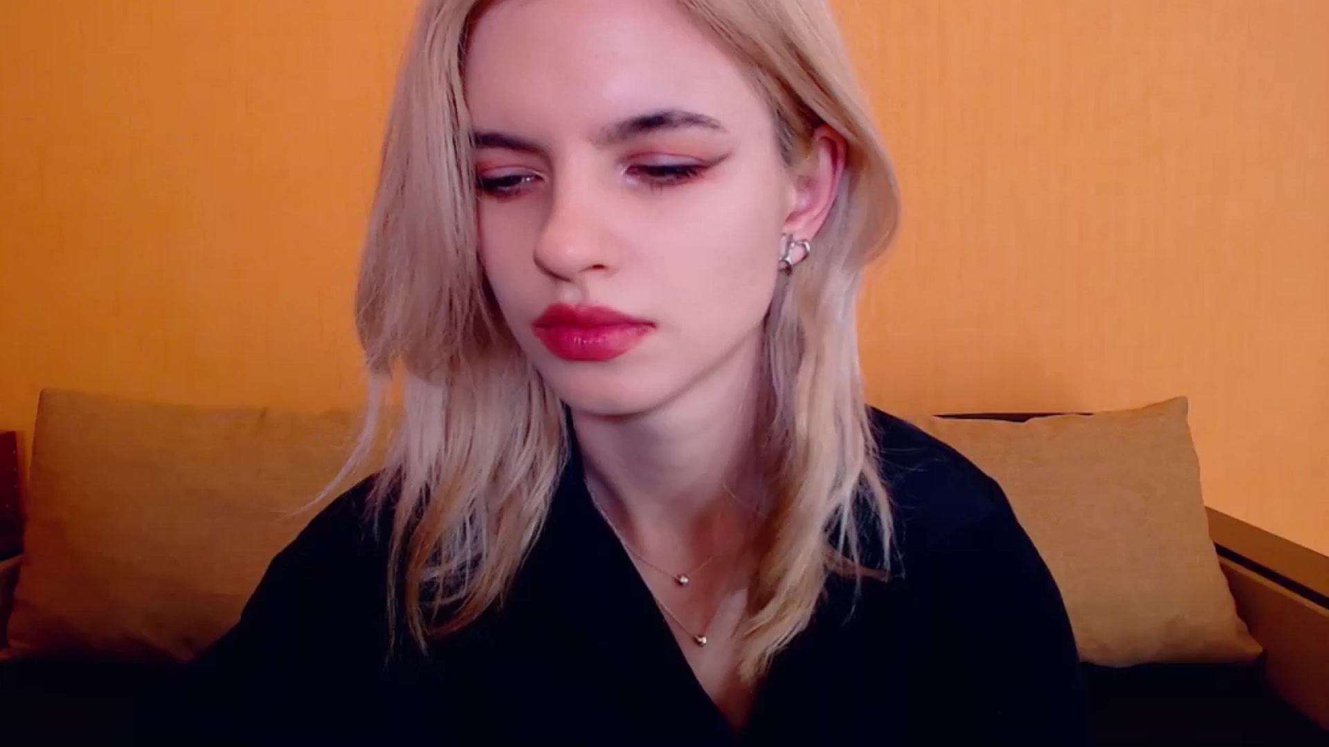 Gallery image thumbnail from Erineys's myfreecams stream on, 12/16/2023, 16:54 image 2 of 20