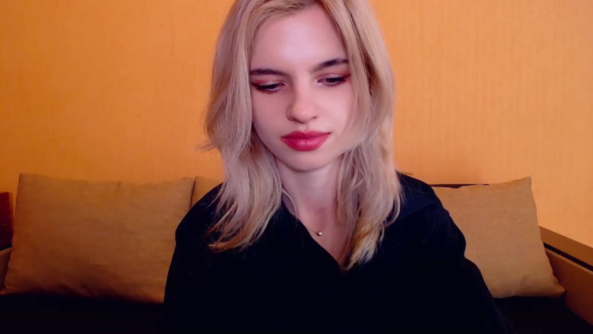 Gallery image thumbnail from Erineys's myfreecams stream on, 12/16/2023, 17:23 image 11 of 20