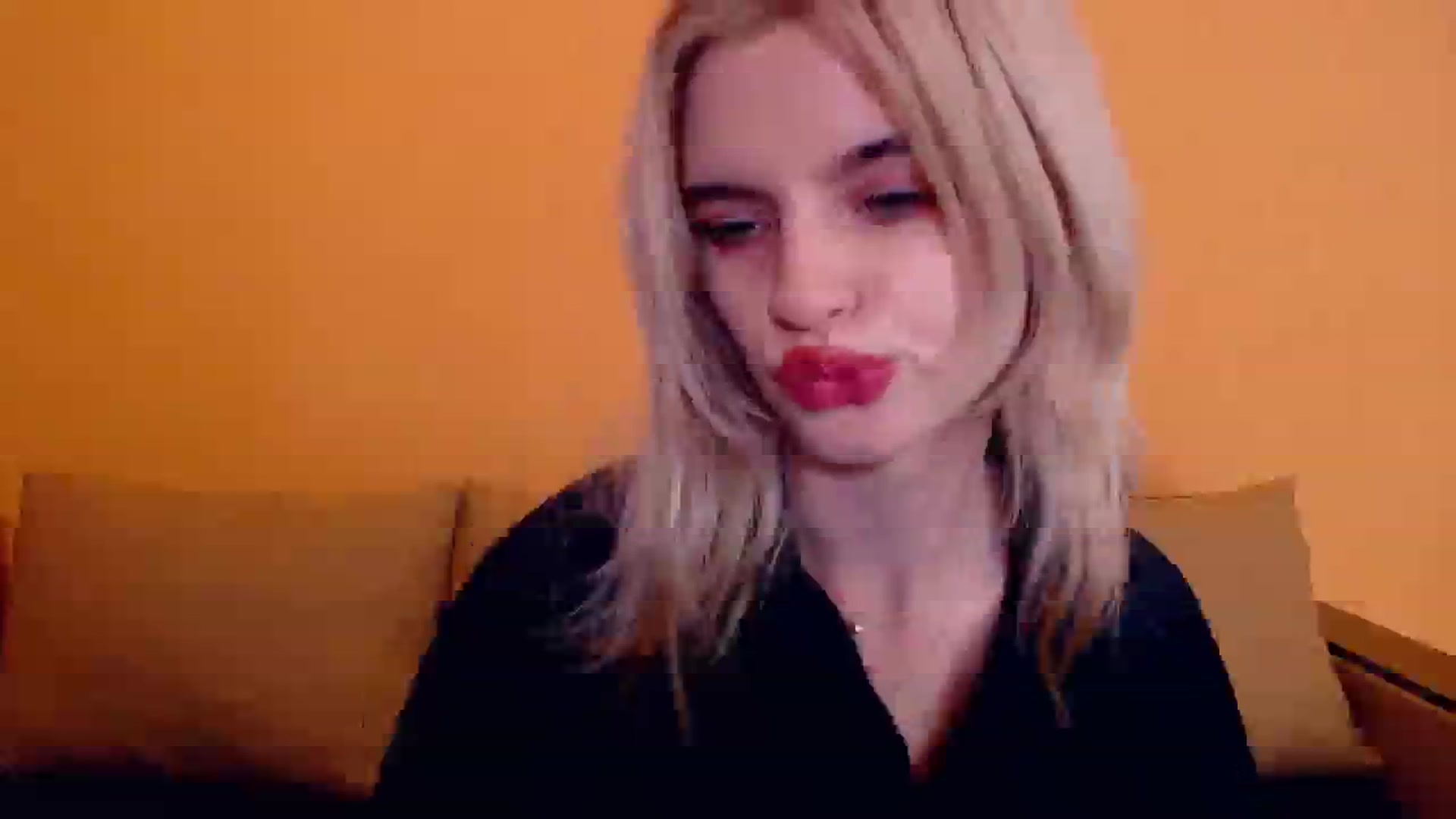 Gallery image thumbnail from Erineys's myfreecams stream on, 12/16/2023, 19:55 image 3 of 20